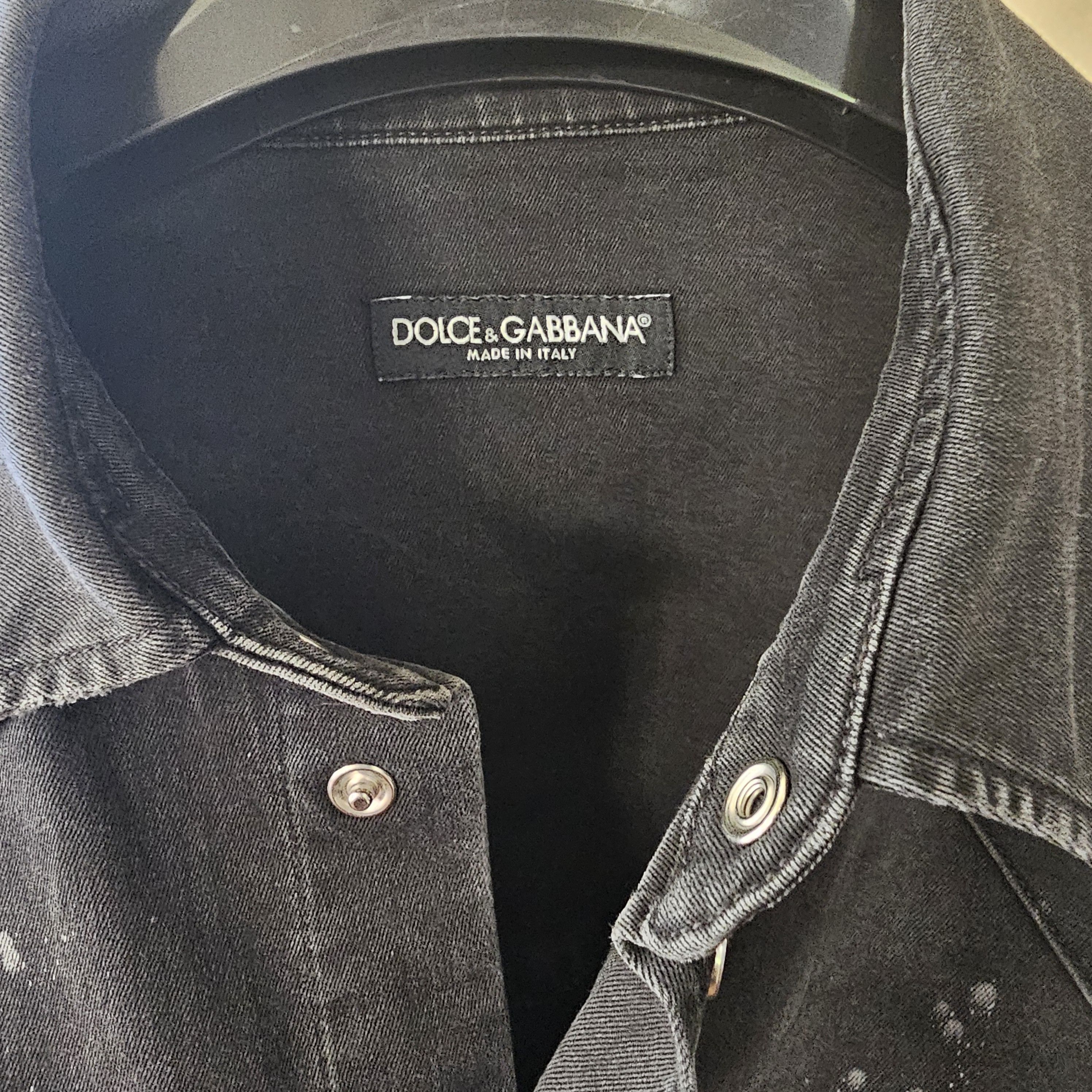 Dolce & Gabbana Dolce & Gabanna Charcoal Distressed Denim Shirt Size 42/L Size US L / EU 52-54 / 3 - 12 Thumbnail