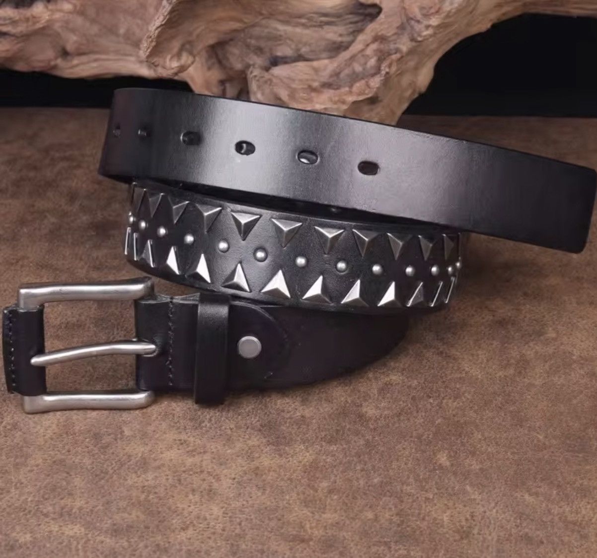 Japanese Brand 100 cm Studded Heavy Metal Style Belt Genuine Leather Size ONE SIZE - 3 Thumbnail