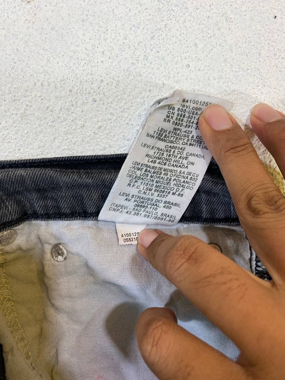 Levi's vintage levis 521 slim taper black denim Size US 41 - 11 Thumbnail