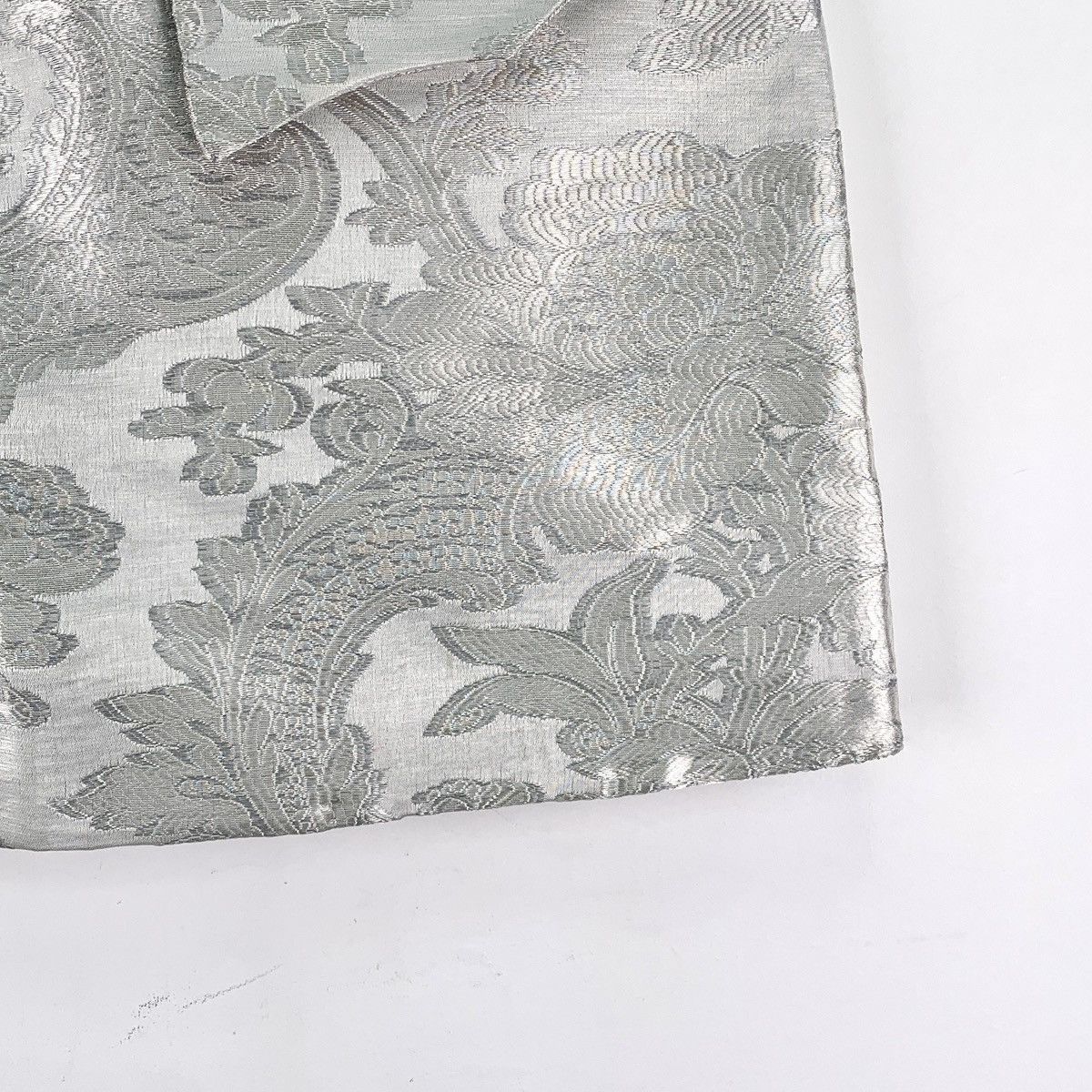 Louis Vuitton Louis Vuitton Silver Floral Embossed A-line Skirt K26WX Size 26" / US 2 / IT 38 - 4 Thumbnail