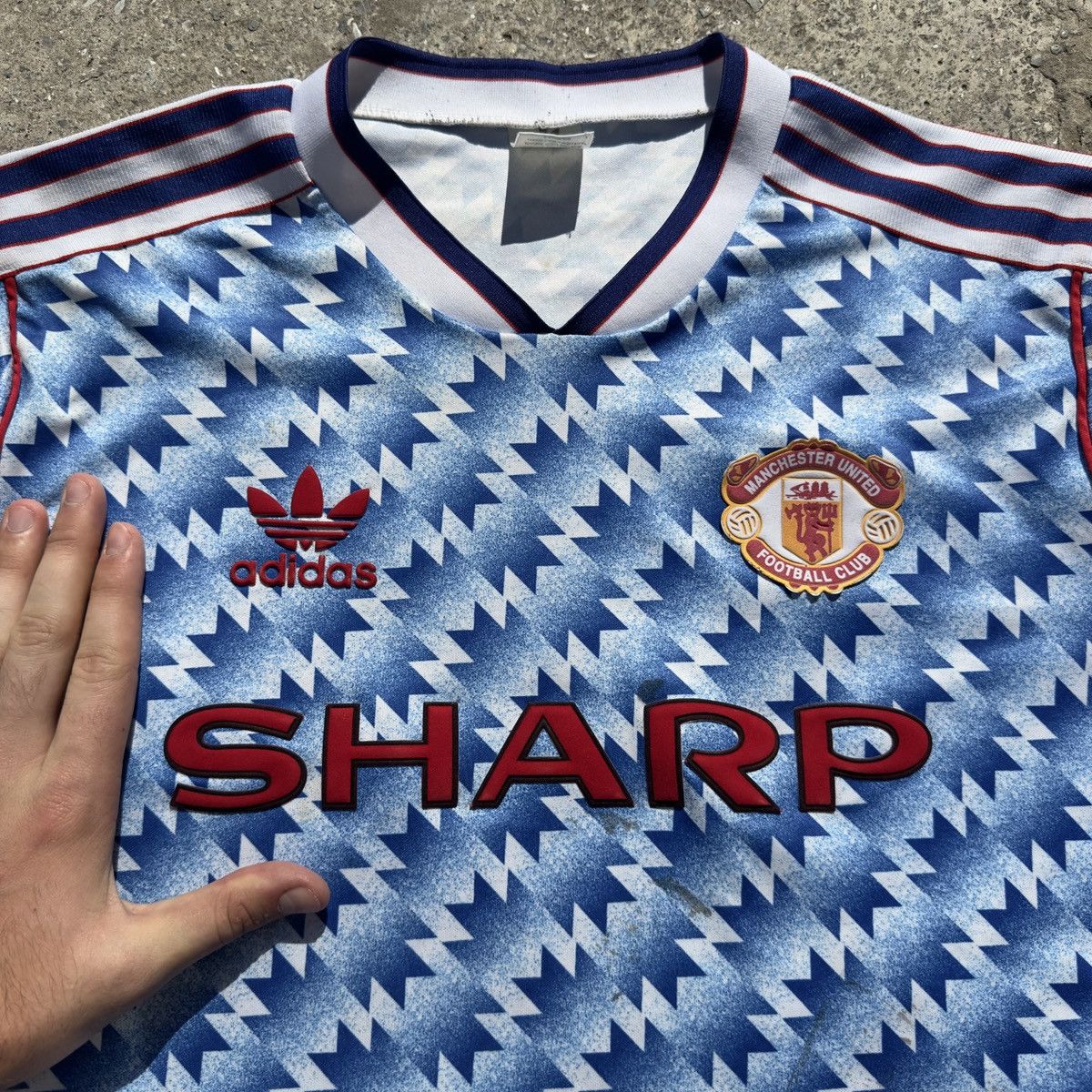 Adidas FC MANCHESTER UNITED 1990-92 AWAY SHIRT ADIDAS JERSEY SOCCER Size US L / EU 52-54 / 3 - 3 Thumbnail