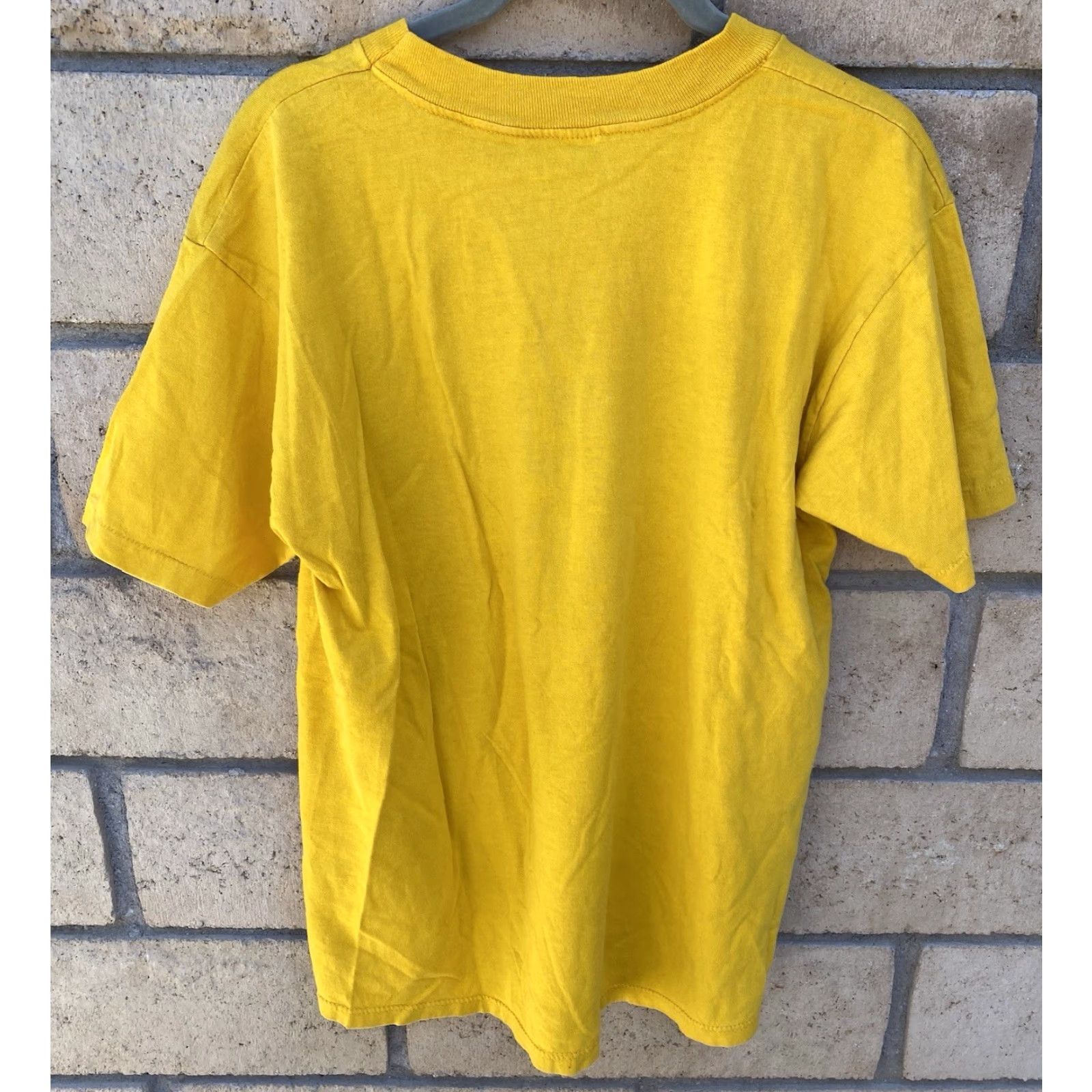 Champion VINTAGE Champion T-Shirt Short Sleeve Men L Yellow Collegiate Graphic Print Sleeve Single Stitch Made In USA Size US L / EU 52-54 / 3 - 4 Thumbnail