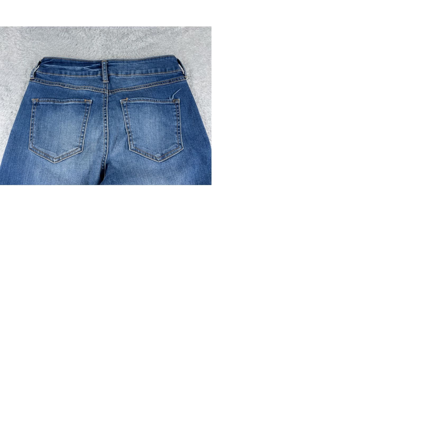 Vintage VINTAGE Rewash Jeans Women's Blue Denim 3 Wide-Leg Distressed 25x24 Low Rise 24 Inseam 5-Pocket Mens? Size 26" / US 2 / IT 38 - 10 Thumbnail