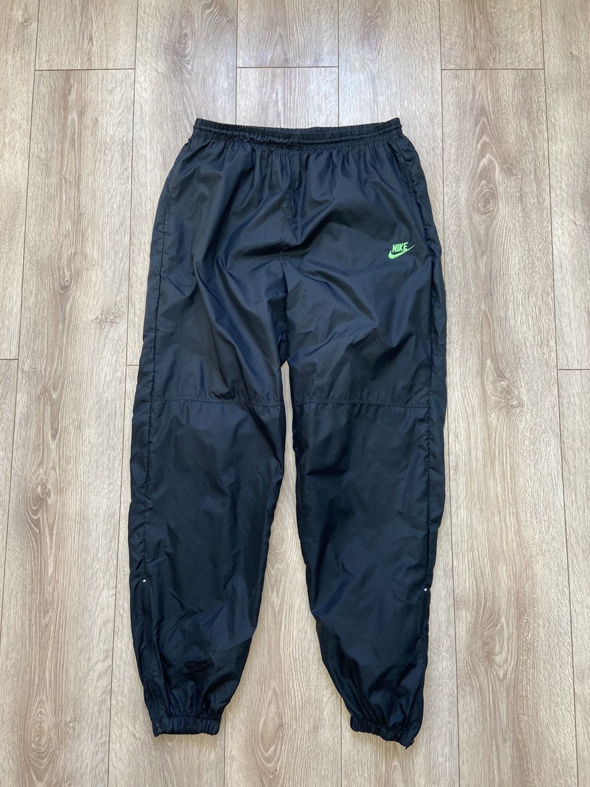 Nike Nike Vintage Nylon Pants 90’s Size US 34 / EU 50 - 1 Thumbnail