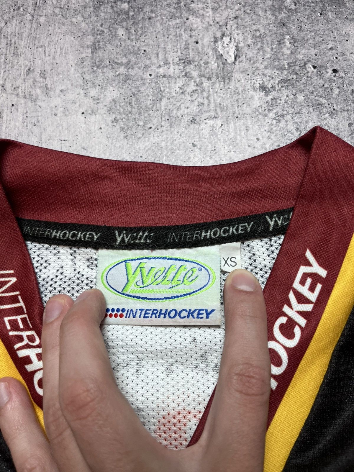 Vintage GENEVE SERVETTE SIGNED ICE HOCKEY JERSEY#20 PAVONI SIZE XS Size US XS / EU 42 / 0 - 8 Thumbnail