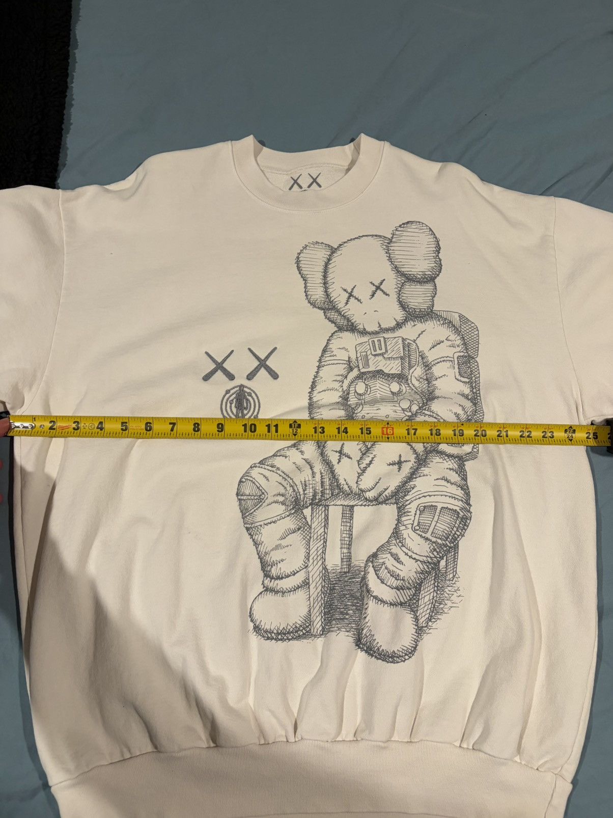 Kaws × Kid Cudi KAWS For Kid Cudi Moon Man Front Print Crewneck Sweatshirt Size US XL / EU 56 / 4 - 4 Thumbnail