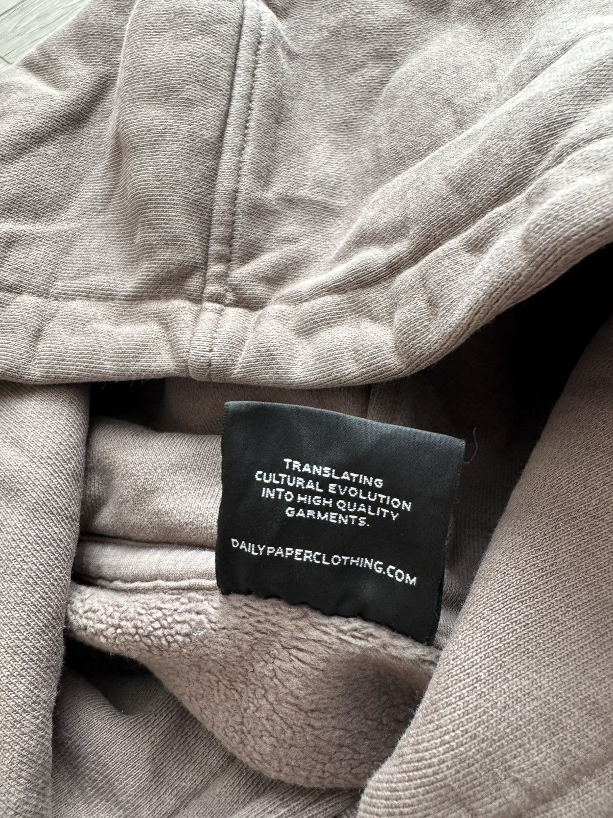 Daily Paper × Vintage DAILY PAPER VINTAGE CENTER LOGO OVERSIZE HOODIE Size US M / EU 48-50 / 2 - 8 Thumbnail