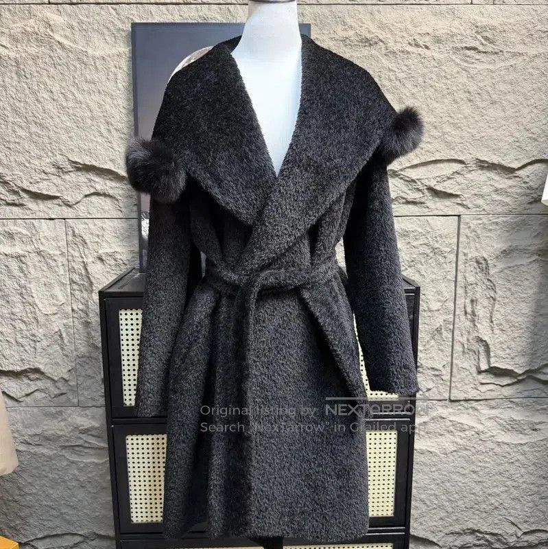 Max Mara MaxMara Black Wool Blend Women's Coat . Size M / US 6-8 / IT 42-44 - 1 Thumbnail