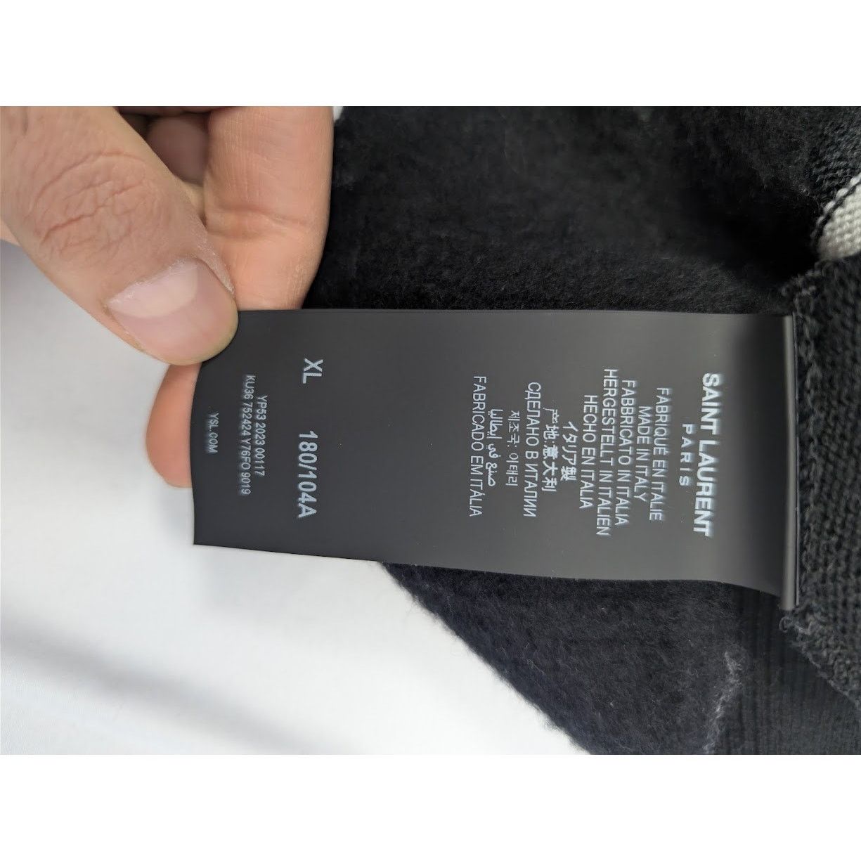 Saint Laurent Paris o1rshd1 555 / Laine Chevron Pull Knitwear in Naturel / Noir Size US M / EU 48-50 / 2 - 17 Thumbnail
