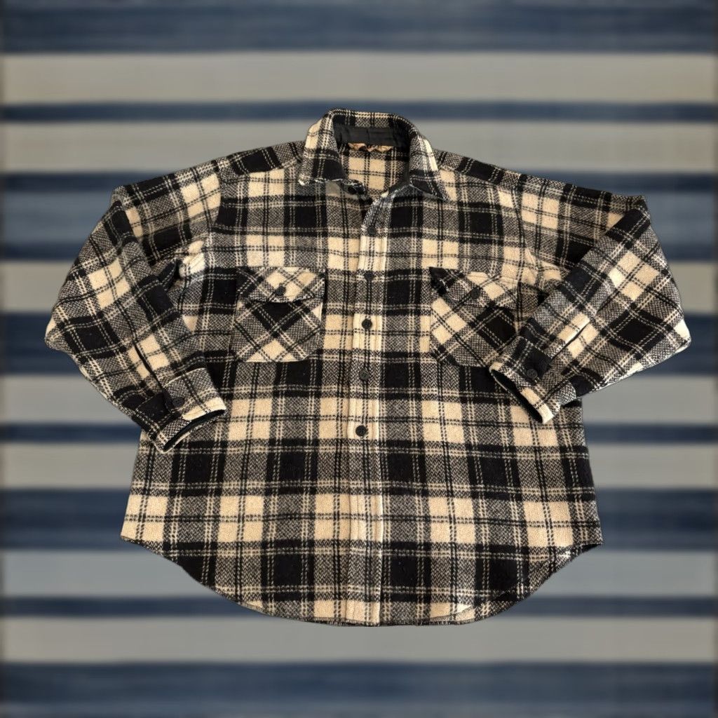 Vintage VINTAGE Peters Whaler Heavy Flannel Shirt Plaid Size Large Mens Size US L / EU 52-54 / 3 - 1 Thumbnail