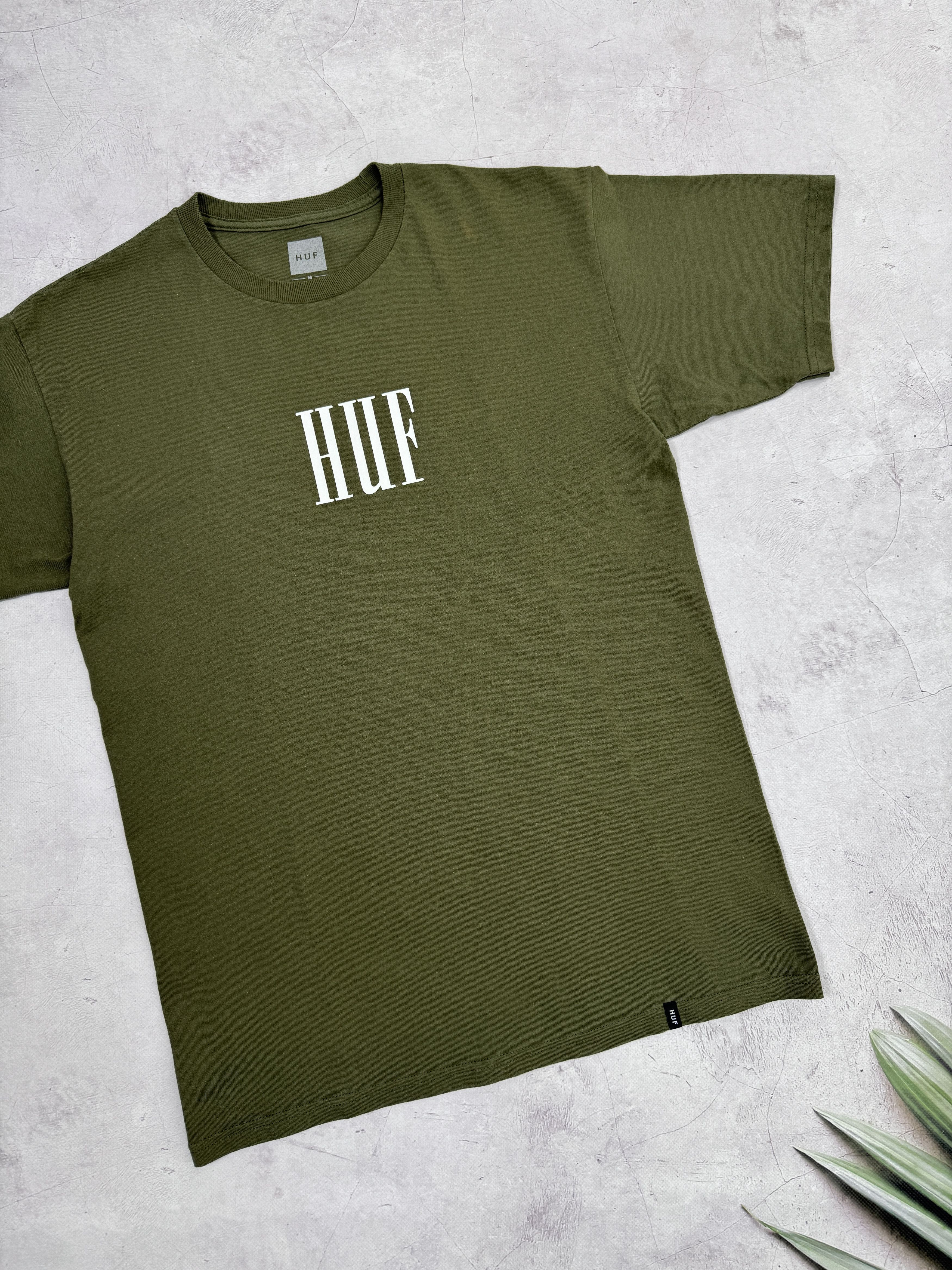 Huf Huf T-Shirt Front Logo Size US M / EU 48-50 / 2 - 4 Thumbnail