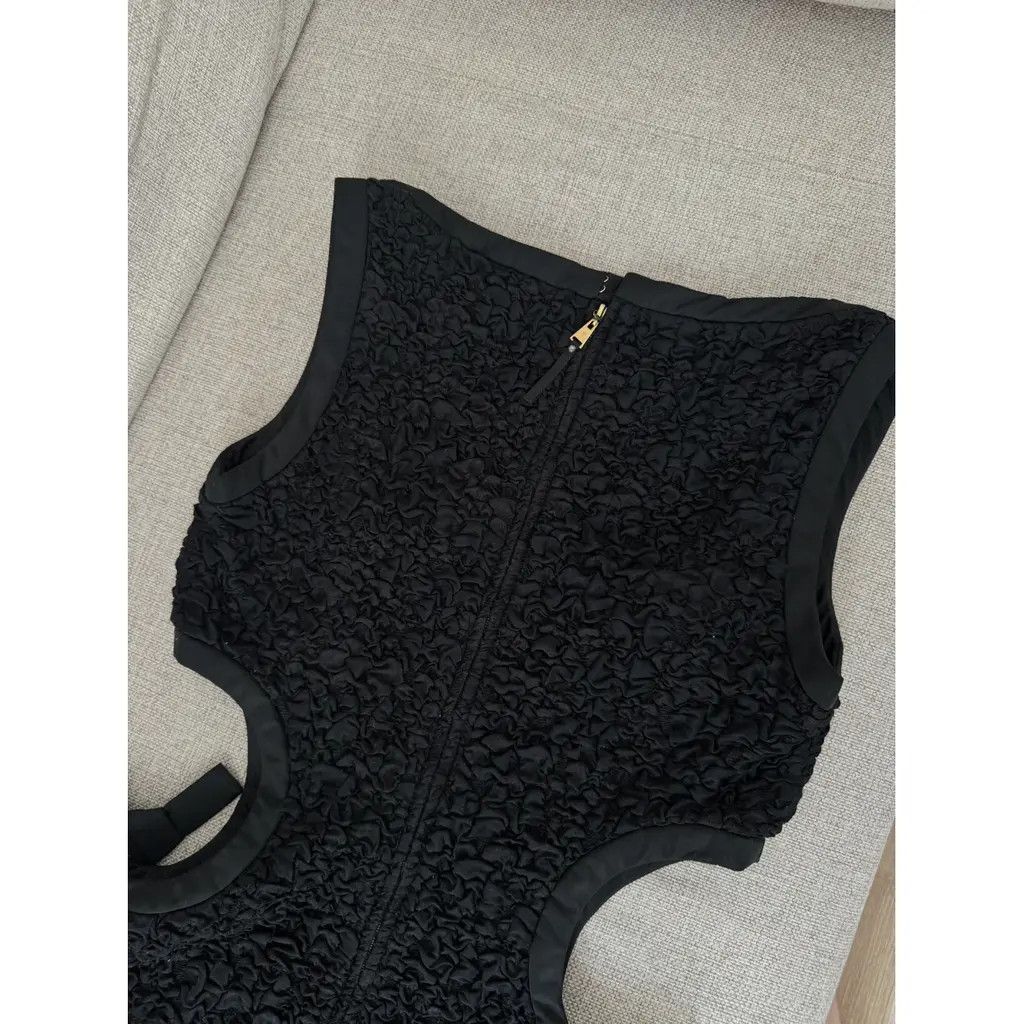 Louis Vuitton Louis Vuitton Black Cutout Sleeveless Mini Dress Size FR40 Size M / US 6-8 / IT 42-44 - 4 Thumbnail