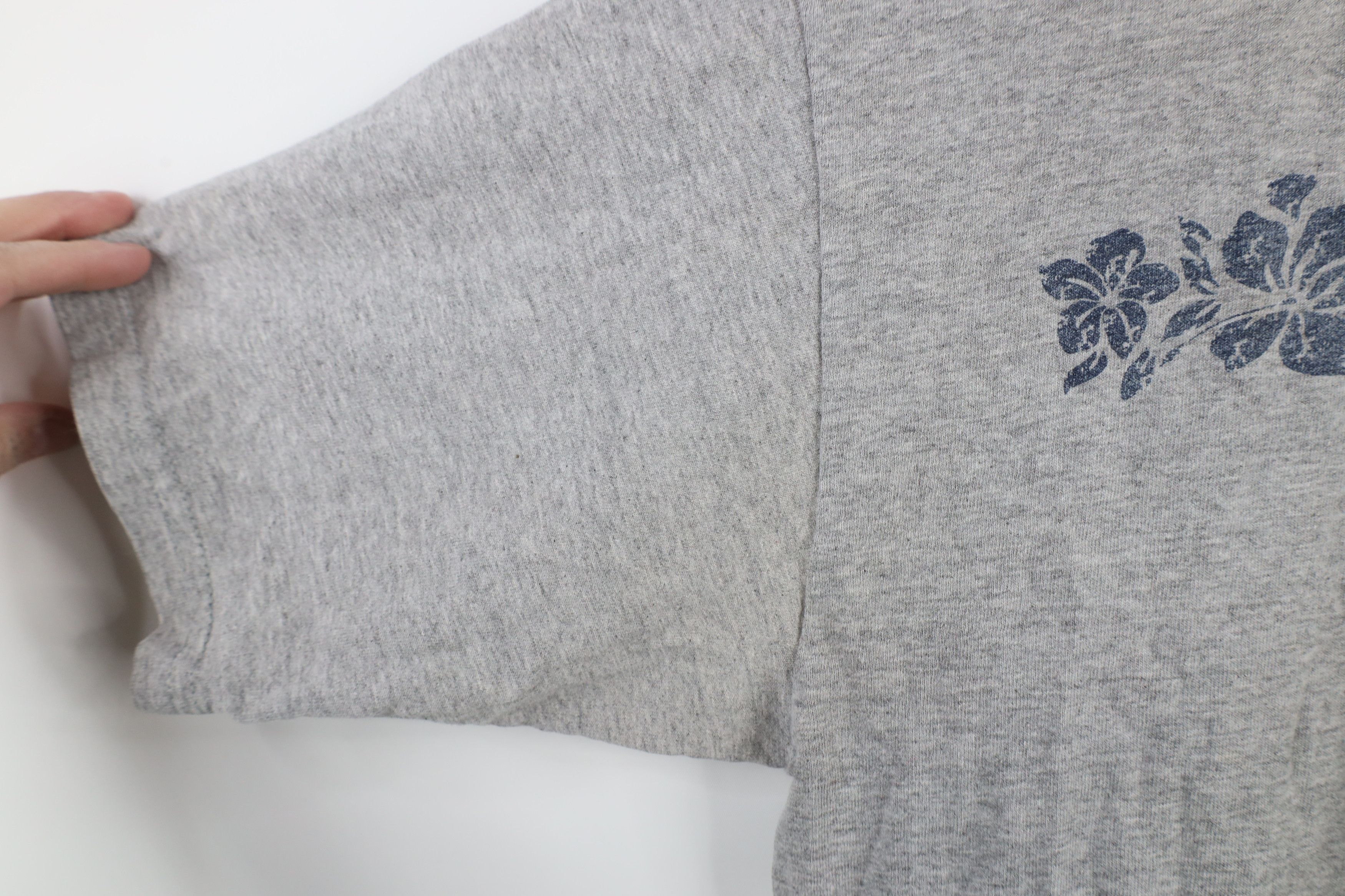 Vintage Vintage 90s Spell Out Lake Tahoe Skiing Flower T-Shirt Gray Size US XL / EU 56 / 4 - 12 Thumbnail