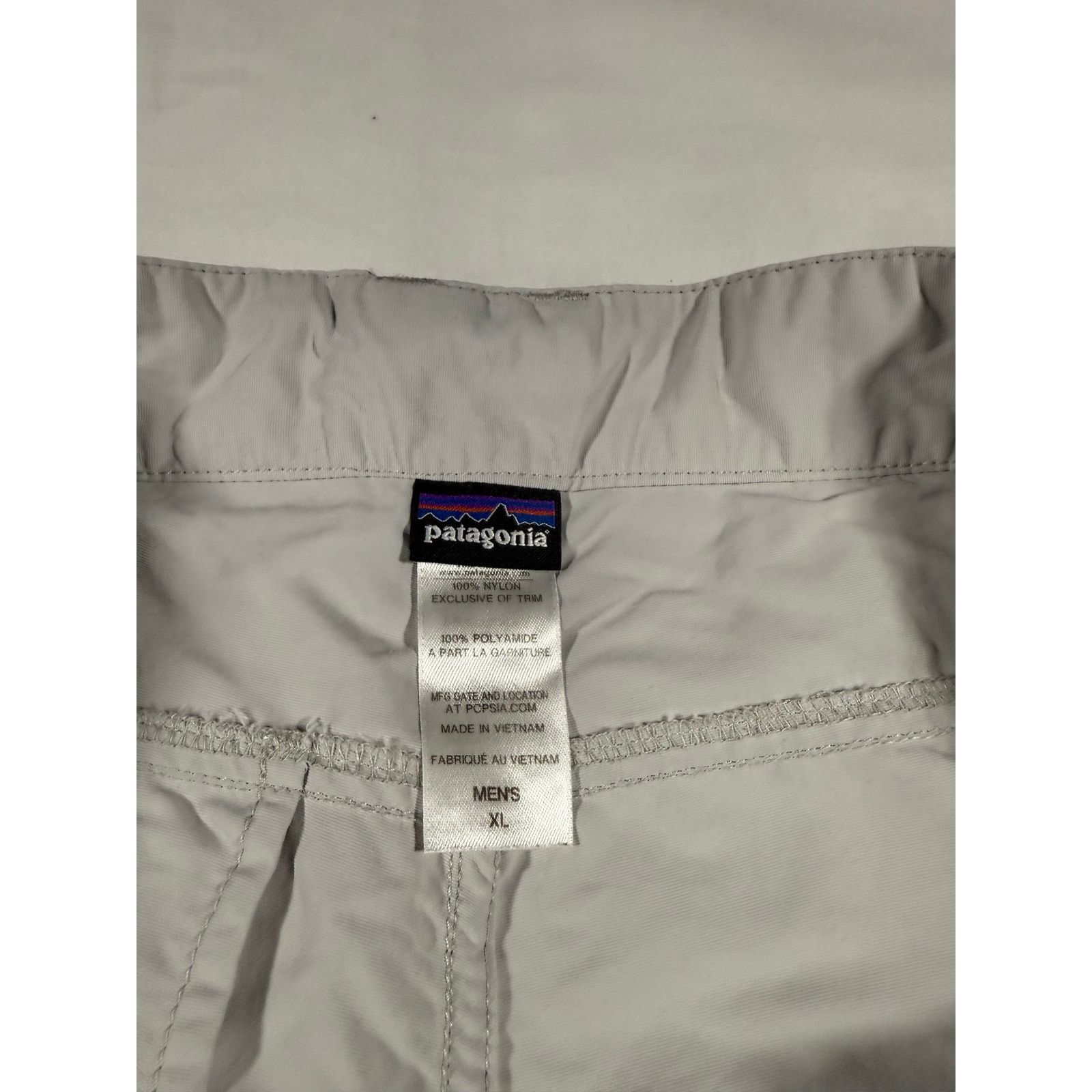 Patagonia Patagonia Men’s XL Gray Nylon Hiking Shorts Lightweight Size US 40 / EU 56 - 3 Thumbnail