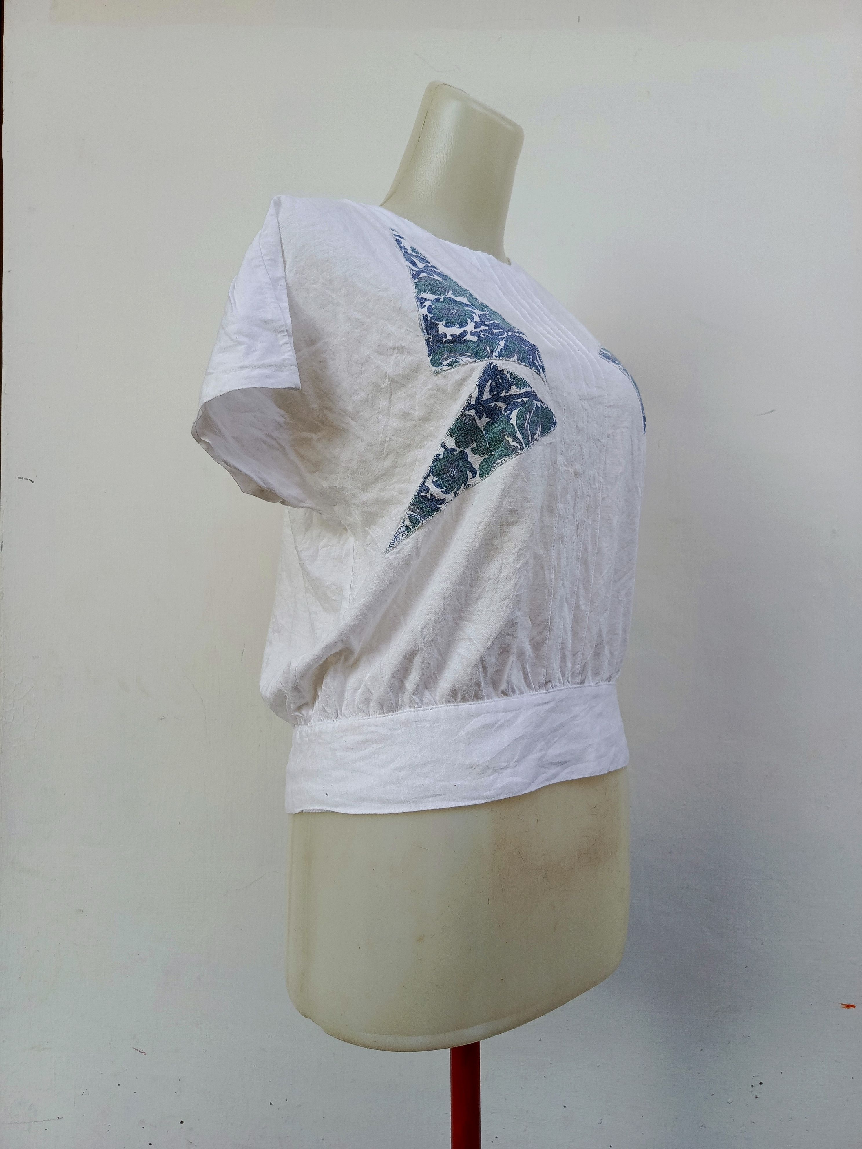 Japanese Brand More Joy by Naigai White Short Sleeve Blouse Size L / US 10 / IT 46 - 3 Thumbnail