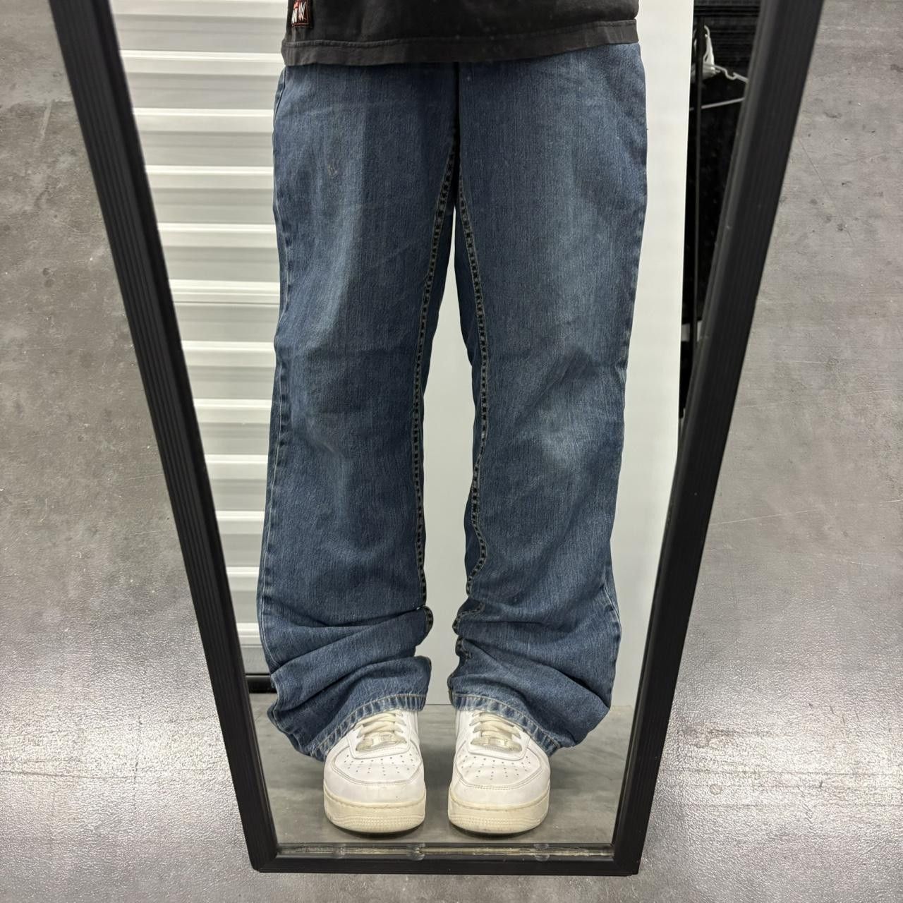 Vintage Crazy Vintage Y2K/2000s Super Baggy Streetwear Workwear Tall Dark Wash Denim Jeans! Size US 32 / EU 48 - 1 Thumbnail