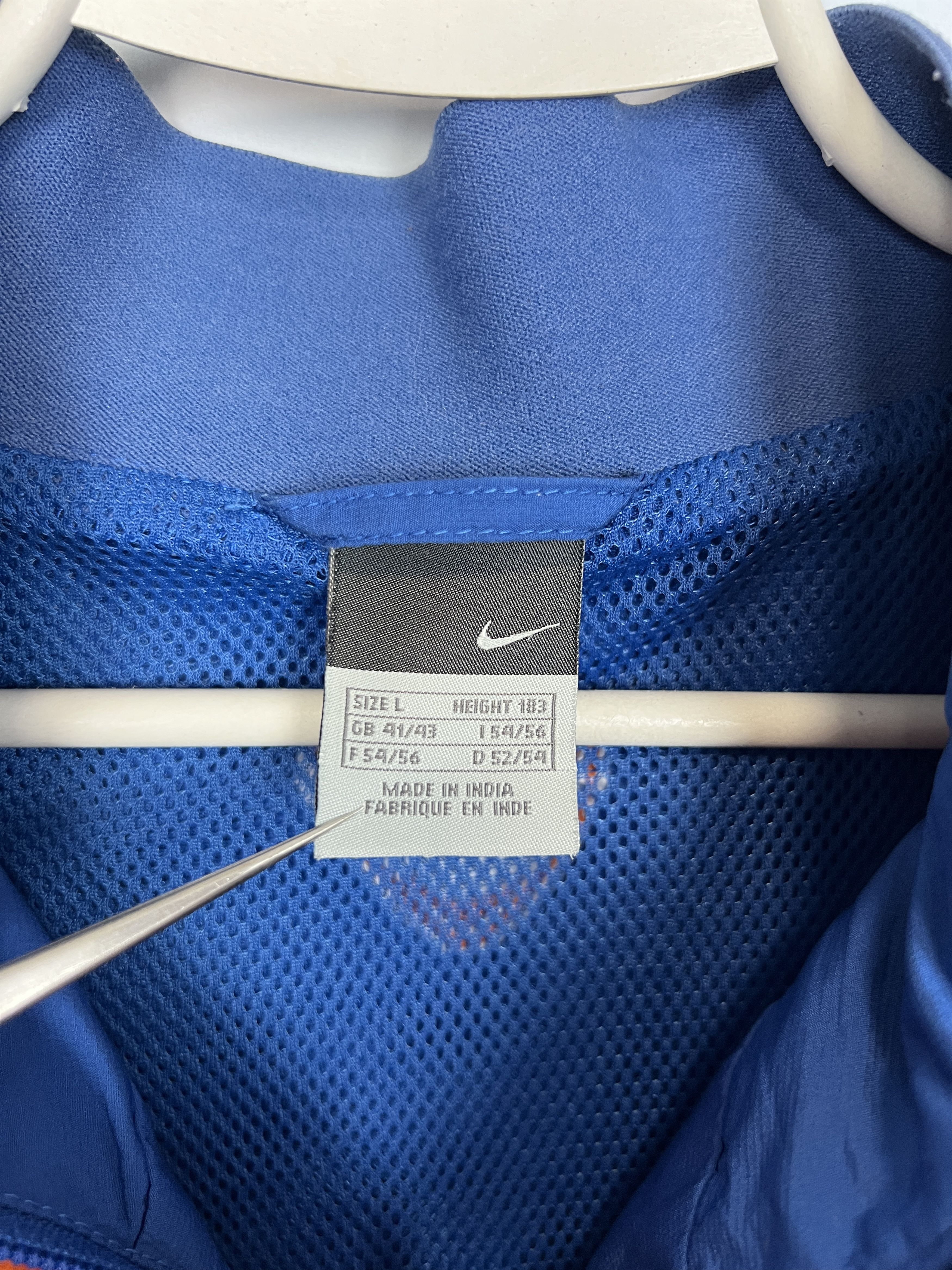 Nike Vintage Nike Barcelona Football Jacket Soccer Track Top Blue Size US L / EU 52-54 / 3 - 10 Thumbnail