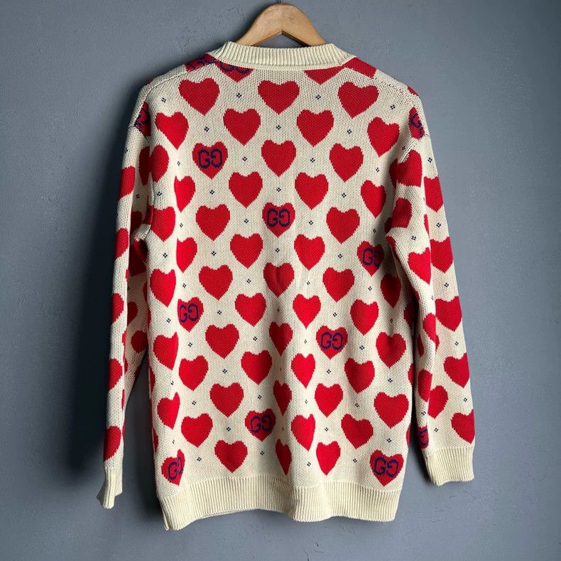Gucci V-neck love print long-sleeved knitted cardigan sweat
