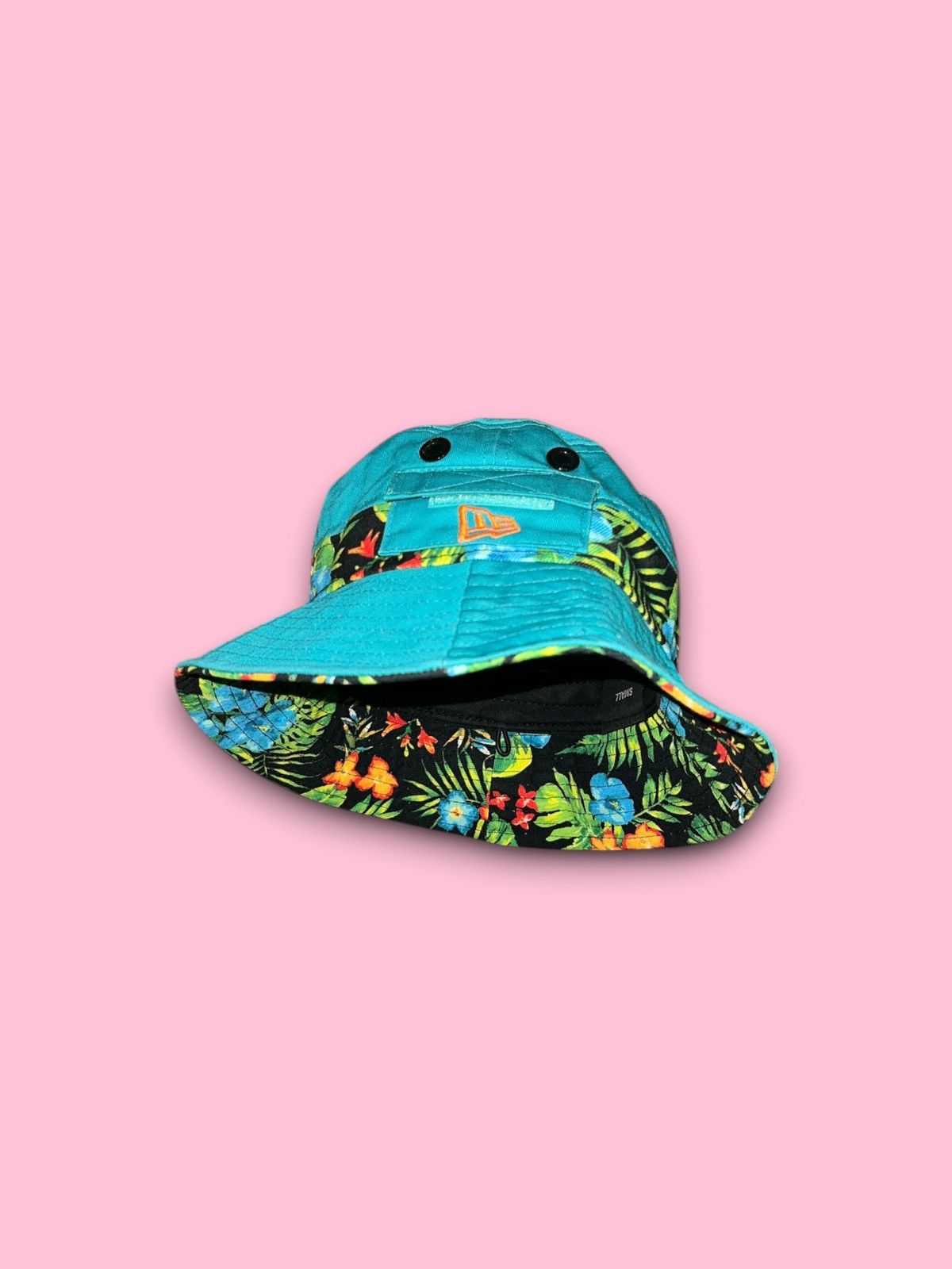 New Era Miami Dolphins NFL New Era floral print bucket hat small Size ONE SIZE - 2 Thumbnail