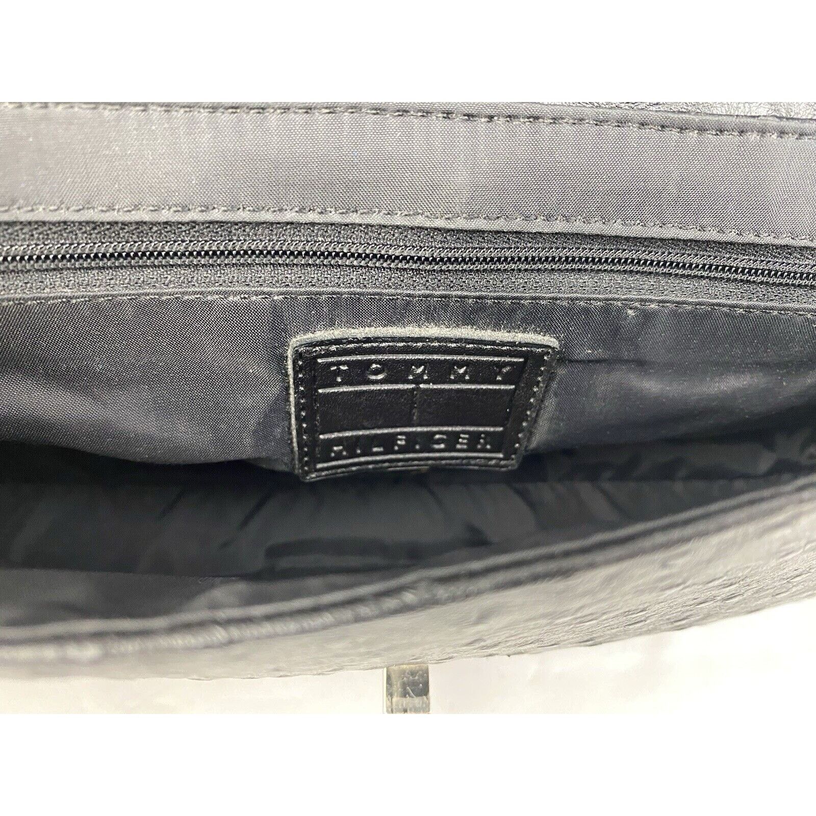Tommy Hilfiger VTG Tommy Hilfiger Black Ostrich Leather Small Shoulder Bag Size ONE SIZE - 11 Thumbnail