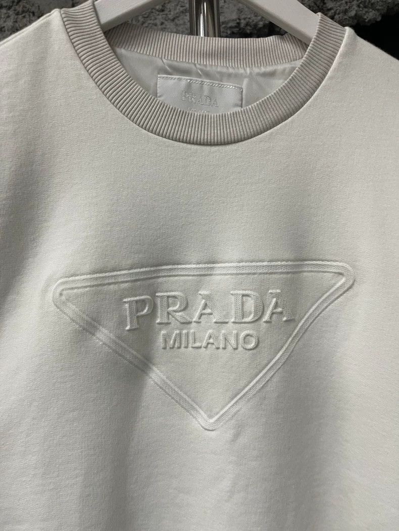 Prada PradaWhite embossed letter logo short sleeves 2503-Nextarro Size US M / EU 48-50 / 2 - 5 Thumbnail