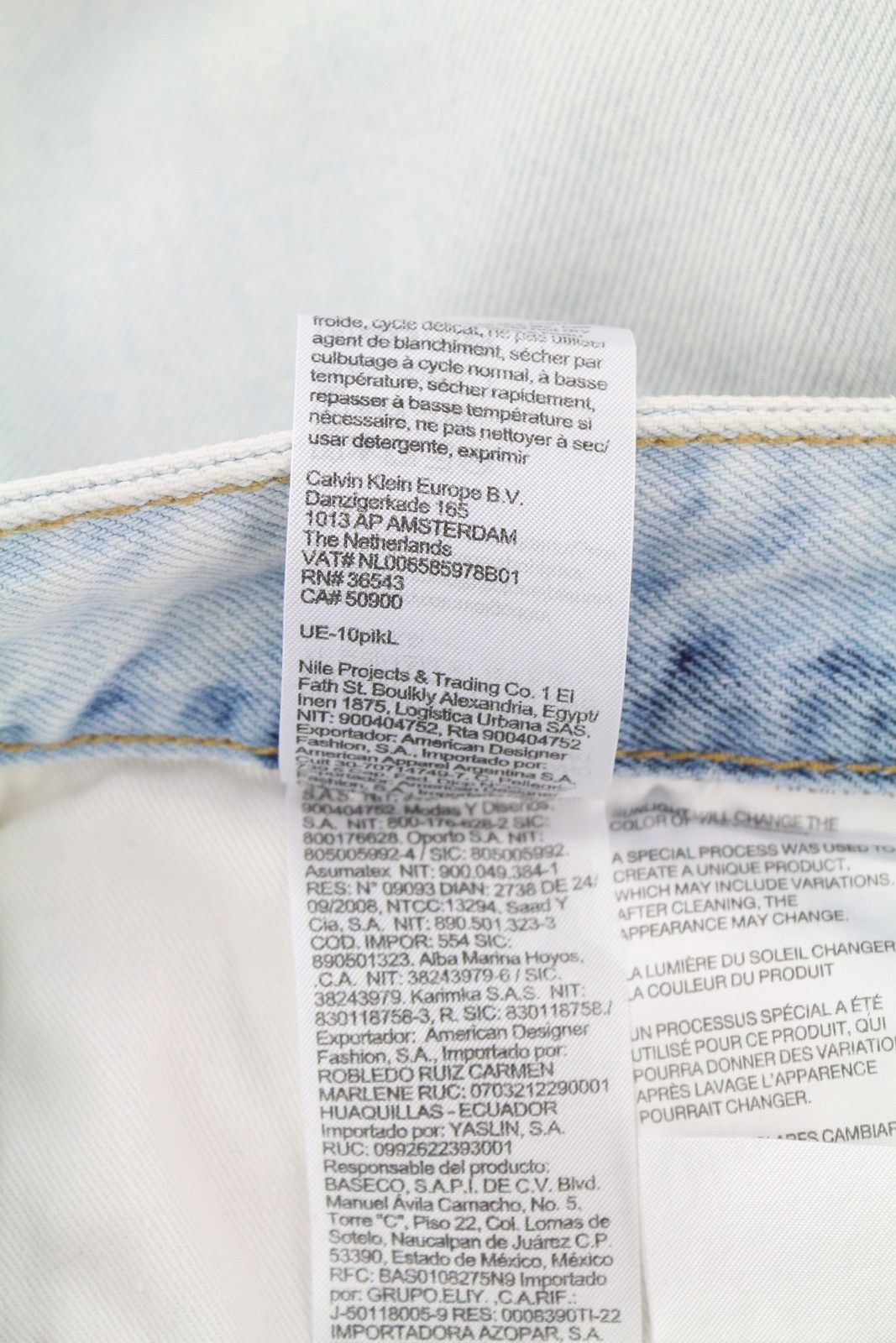 Calvin Klein REGULAR TAPER W31/L32 Light Blue Washed Zipper Denim 85328 Size US 31 - 9 Thumbnail
