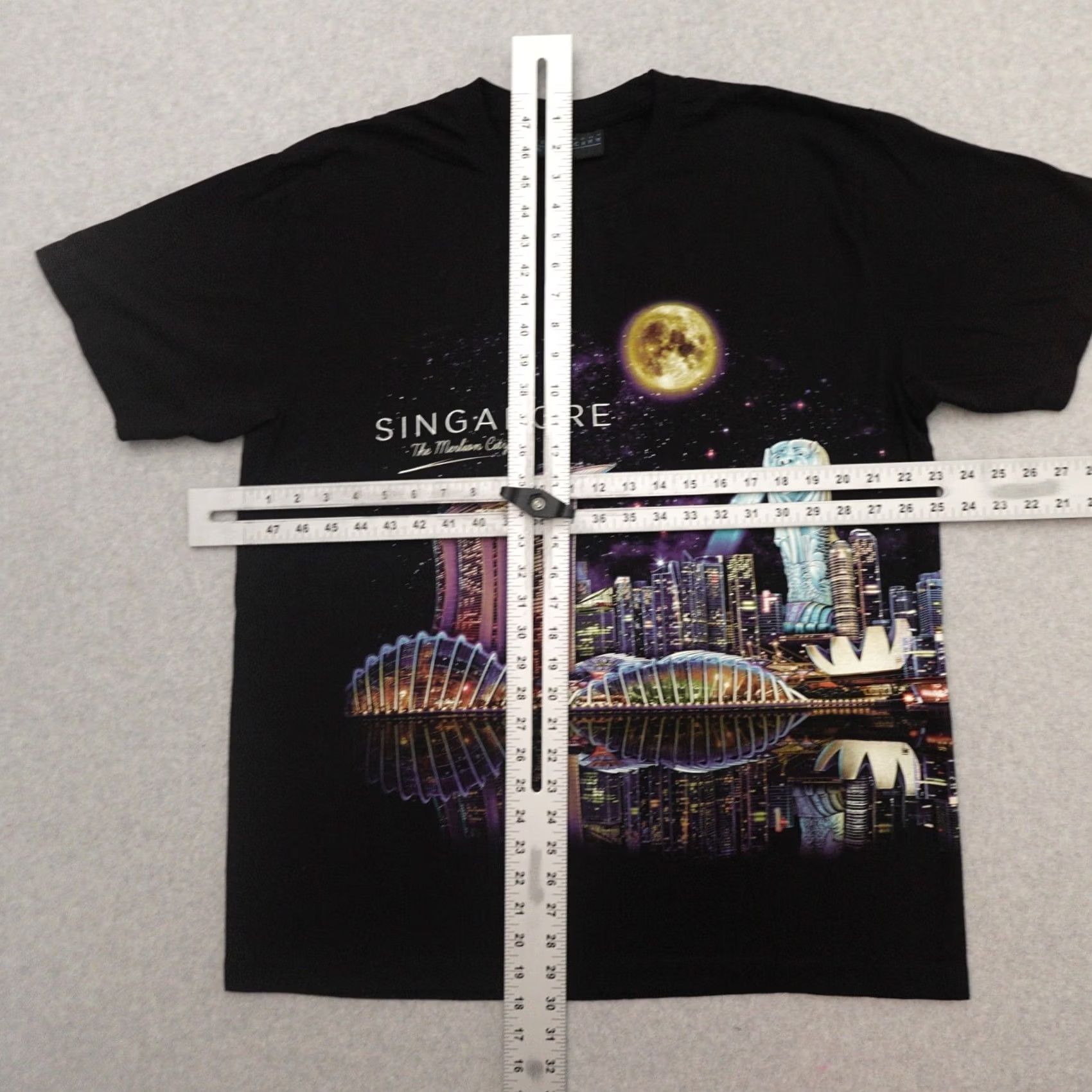 Vintage VINTAGE Nike Shirt Mens XL Black The Merlion City All Over Print 23X30 MEASUREMENTS ARE PROVIDED IN PICTURES Size US XL / EU 56 / 4 - 2 Thumbnail