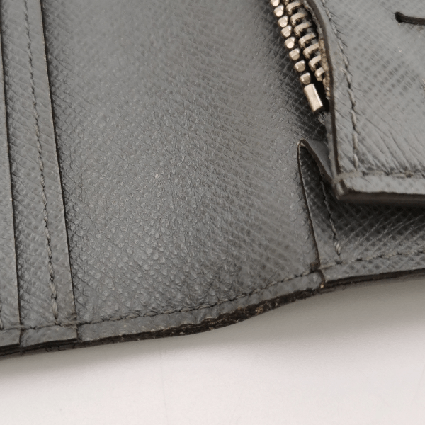 Louis Vuitton Louis Vuitton (LV) Cowhide Solid Color Bifold Long Wallet - Size ONE SIZE - 7 Thumbnail