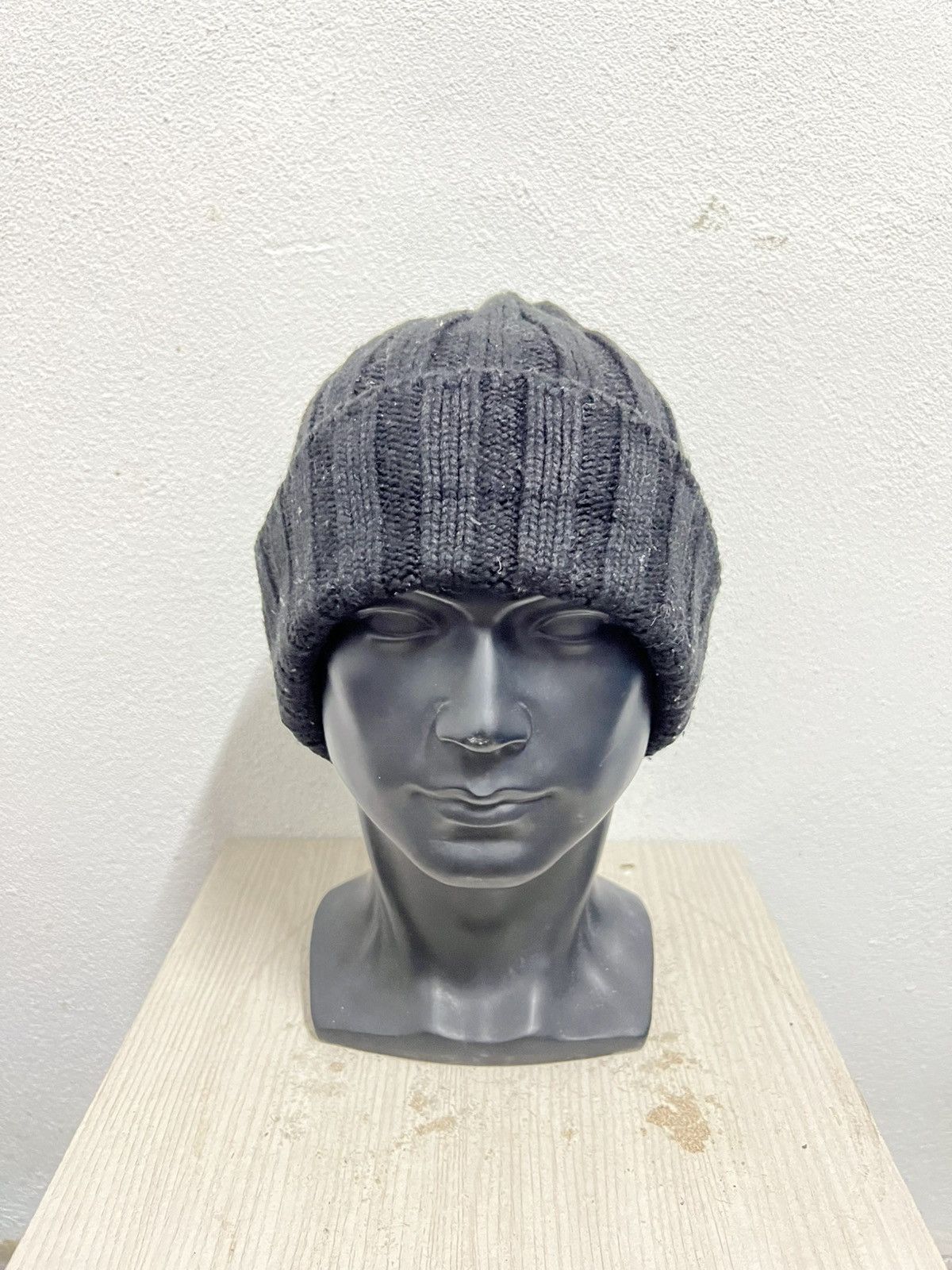 Japanese Brand Japanese Brand Uniqlo Plain Beanie Hat Size ONE SIZE - 2 Thumbnail