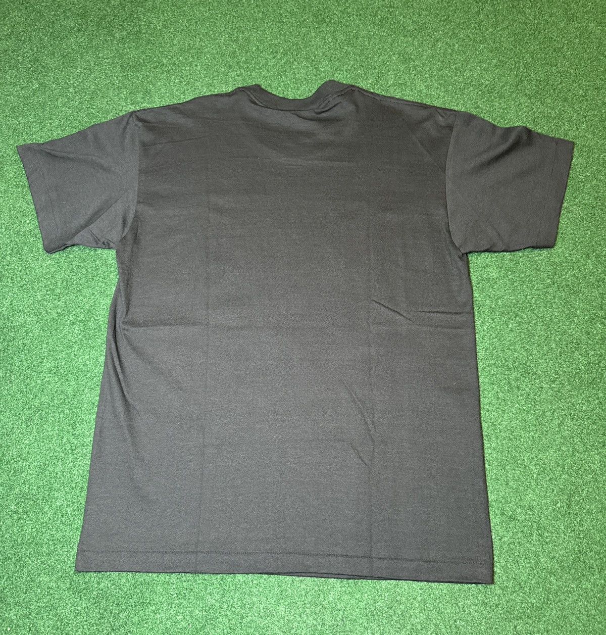 Vintage Vintage 90s US Army Screaming Eagles 101st Airborne T Shirt Size US L / EU 52-54 / 3 - 5 Thumbnail
