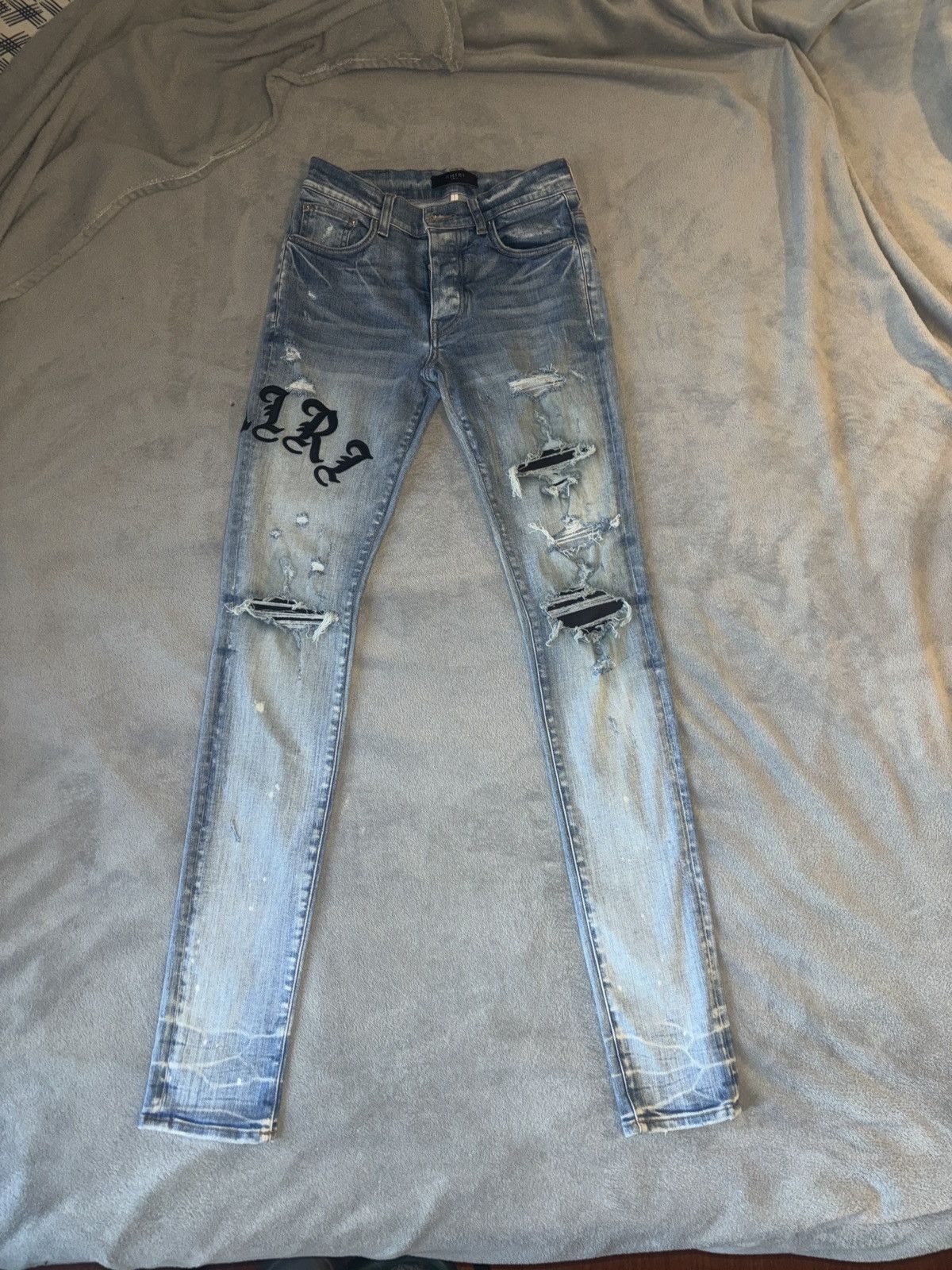 Amiri Amiri Old English Leather Logo Clay Indigo Denim Jeans