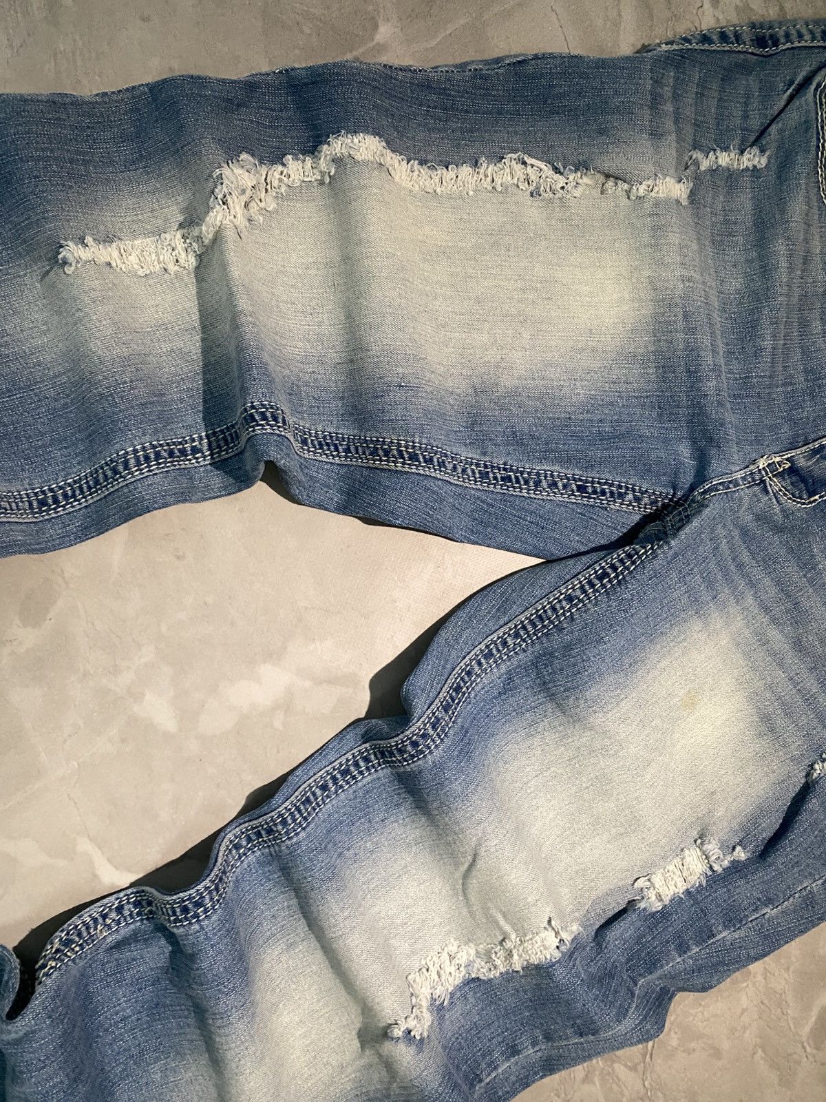 Japanese Brand Rare Avan Baggy Flared Distressed Jean / Glamour Style Size US 37 - 4 Thumbnail