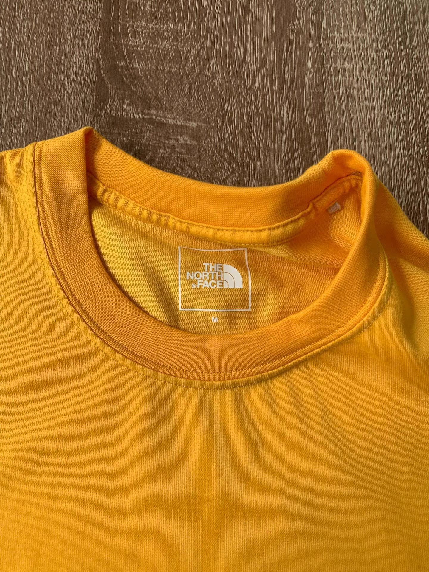 The North Face Unisex Nature Phenomenon Short Sleeve T-Shirt Ｑ22 Size US M / EU 48-50 / 2 - 5 Thumbnail