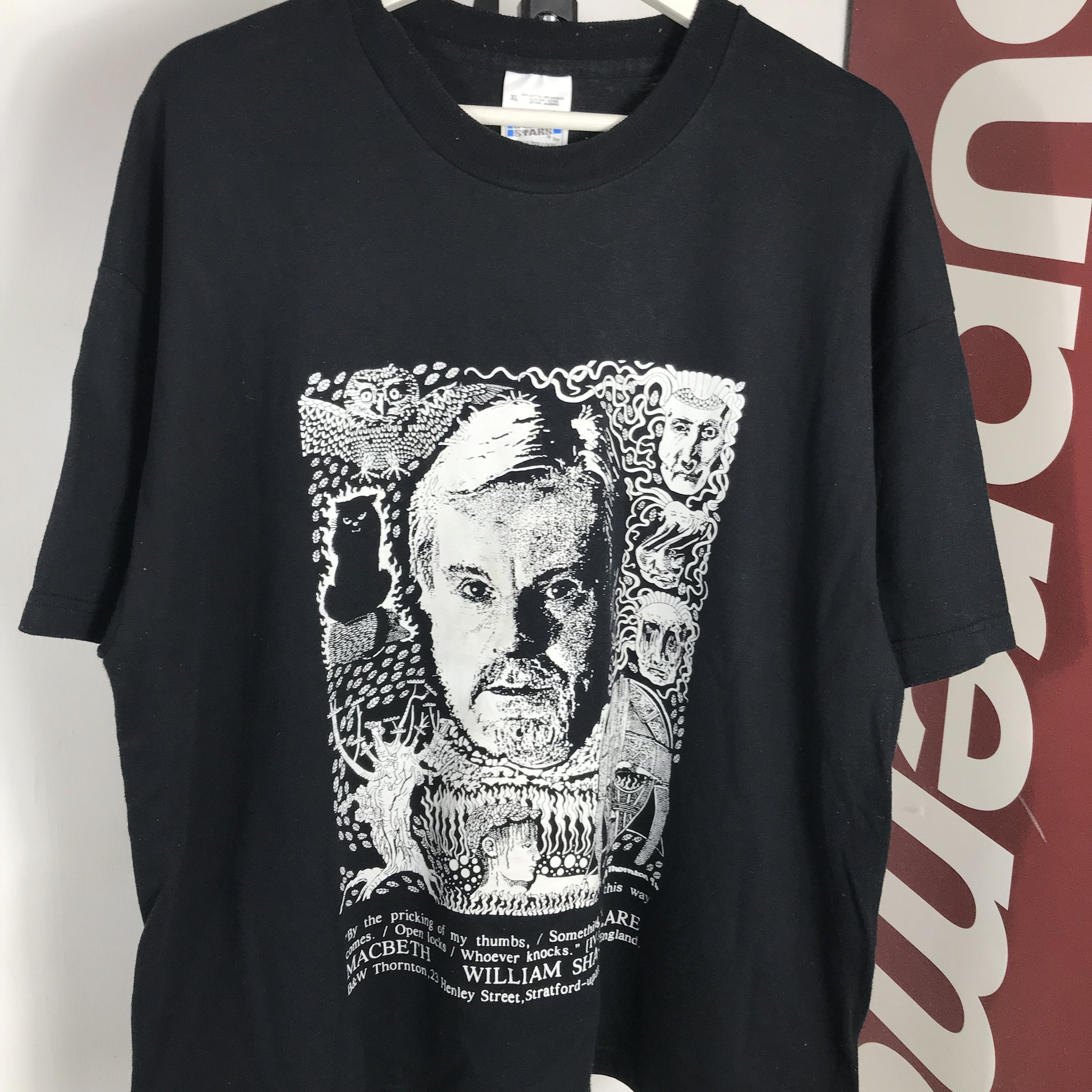 Vintage vintage William Shakespeare artwork macbeth phototee shirt Size US XL / EU 56 / 4 - 3 Thumbnail