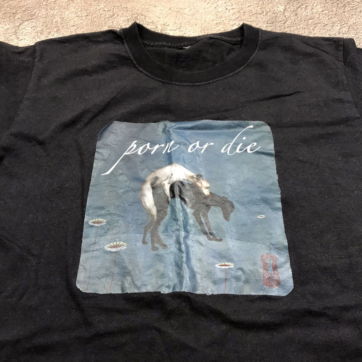 Vintage Vintage 90s Graphic Tee Sun Faded Skate Streetwear Cropped M Size US M / EU 48-50 / 2 - 3 Thumbnail