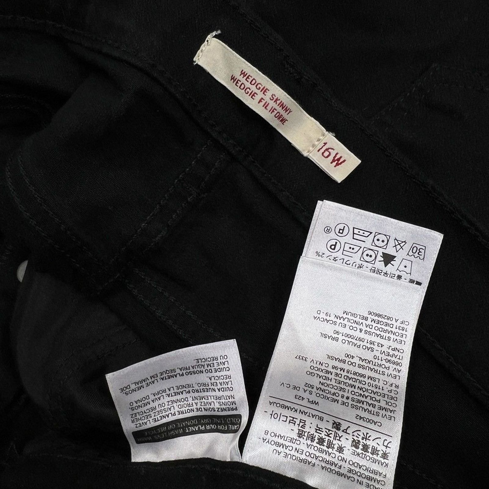 Levi's × Vintage Levi's 501 Jeans 36x26 Wedgie Skinny Thrashed Denim Pants Size US 36 / EU 52 - 8 Thumbnail
