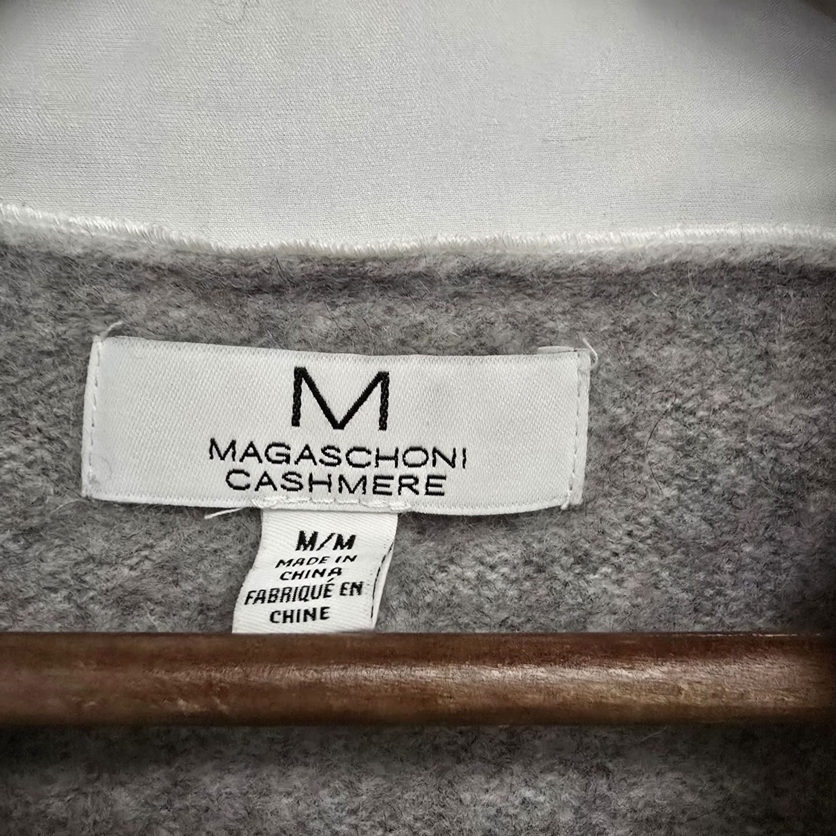 Vintage Magaschoni Womens Sweater Cardigan Long Sleeve Crew Neck Gray Cashmere 2fer Blouse M Size M / US 6-8 / IT 42-44 - 4 Thumbnail