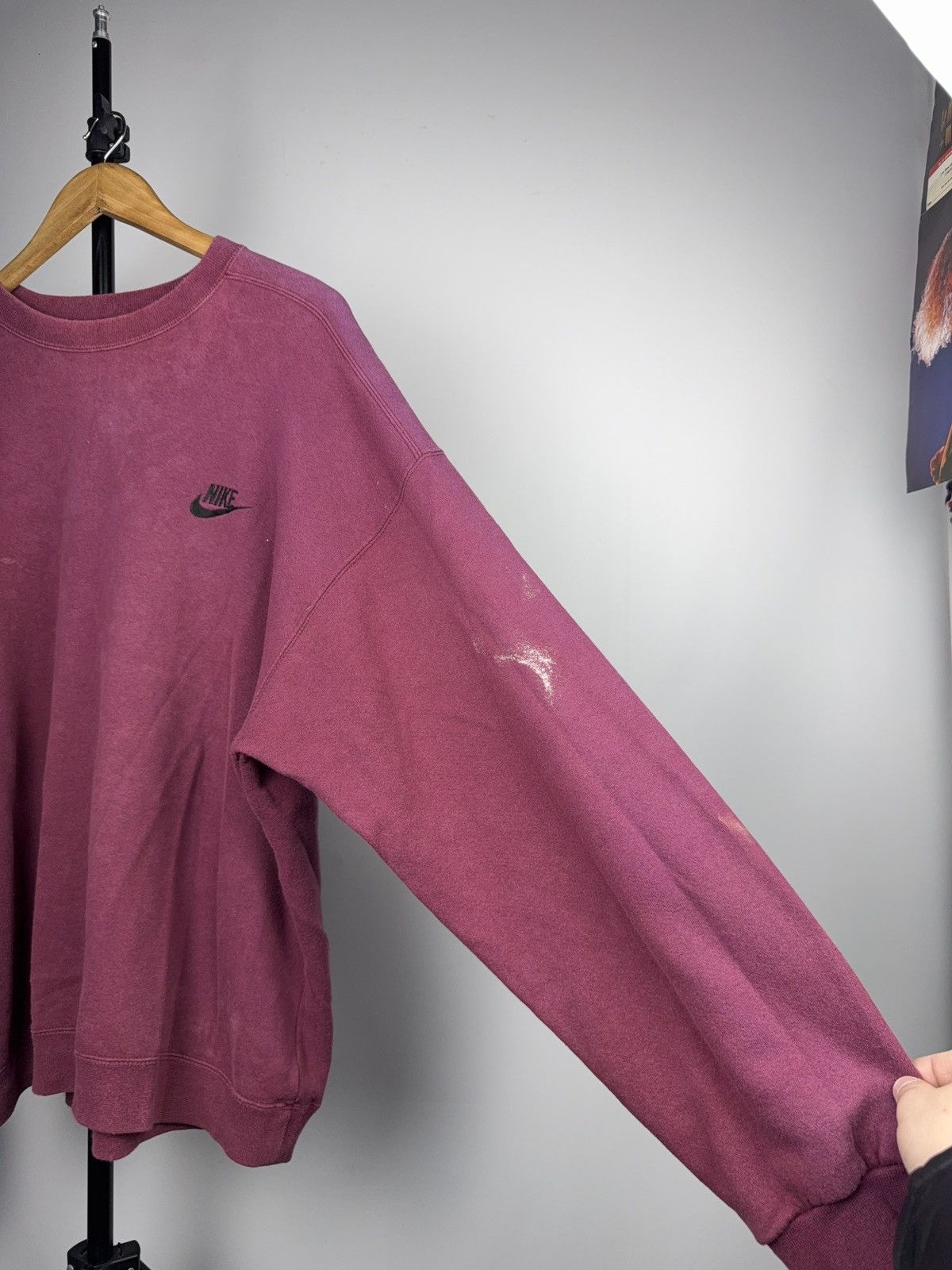 Nike Retro 90s Nike Distressed Burgundy Faded Crewneck Swoosh L Size US L / EU 52-54 / 3 - 5 Thumbnail