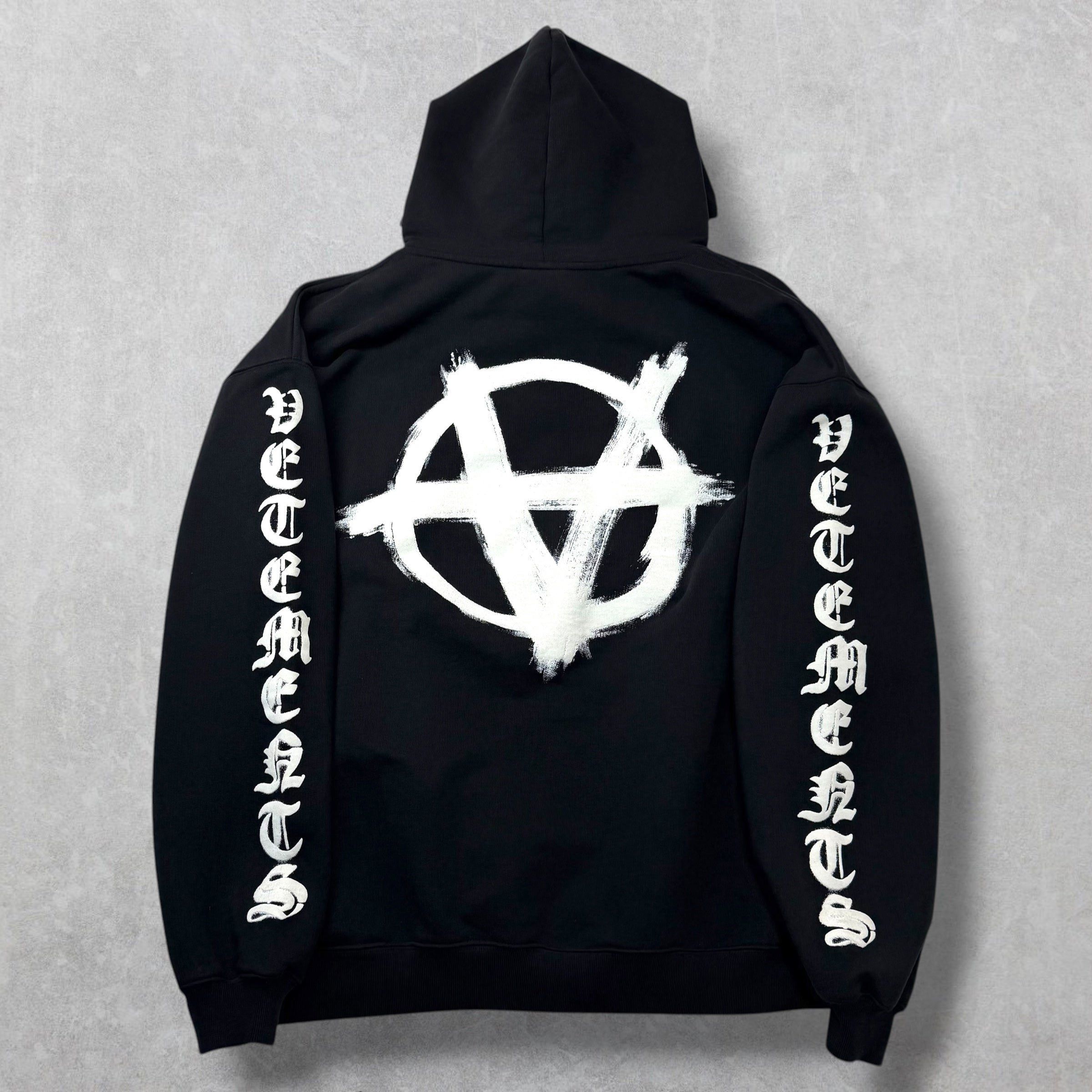 Vetements Vetements Double Anarchy Hoodie Black XS (XL) Size US XL / EU 56 / 4 - 2 Thumbnail