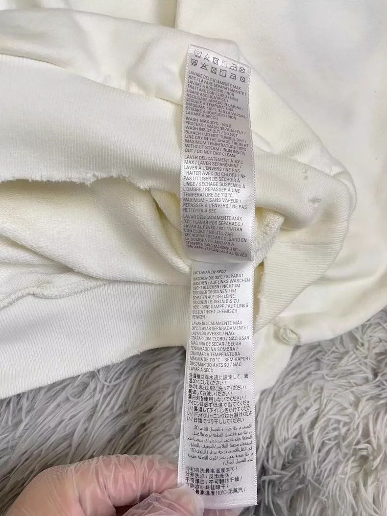 Balenciaga Balenciaga Website logo white sweater Size US S / EU 44-46 / 1 - 5 Thumbnail