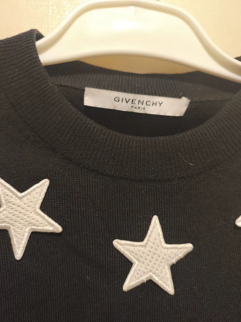 Givenchy Givenchy SizeOS True black star-knit sweater, 100% cashmere Size US M / EU 48-50 / 2 - 3 Thumbnail