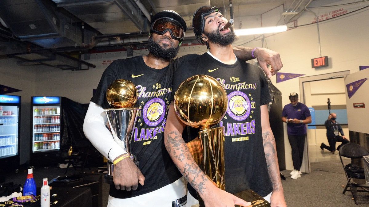 Nike Lakers 2020 Championship Locker Room Tee. Size US XL / EU 56 / 4 - 3 Thumbnail