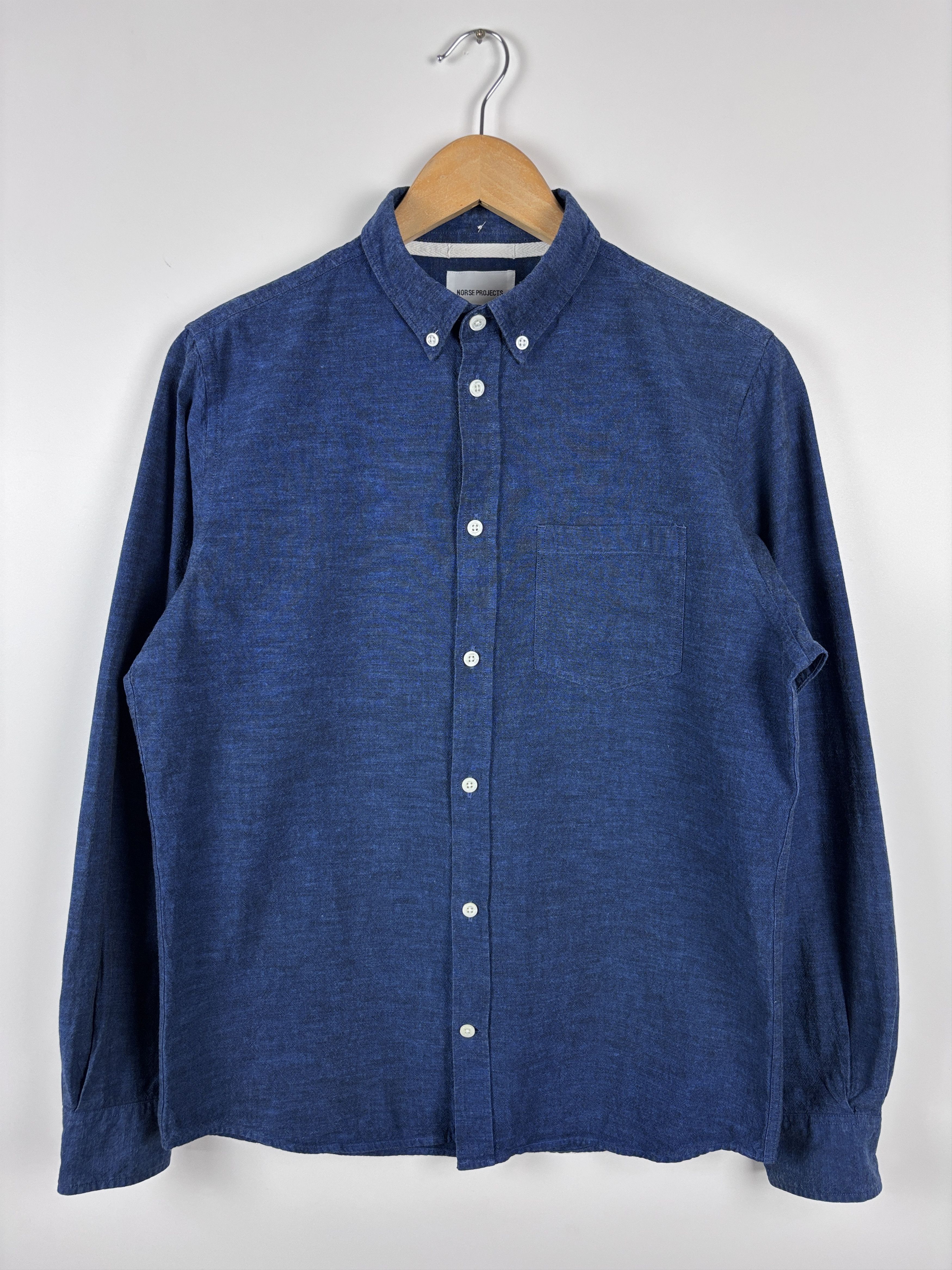 Norse Projects Norse Projects Anton Chambray Button Up Shirt Mens Size M Size US M / EU 48-50 / 2 - 1 Thumbnail