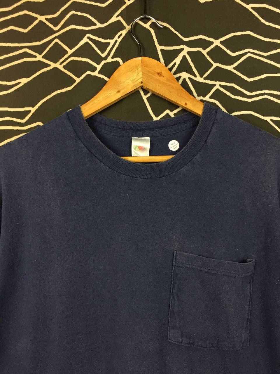 Vintage Vtg Fruit of the Loom Faded Navy Blue Blank Pocket Tee Size US L / EU 52-54 / 3 - 3 Thumbnail