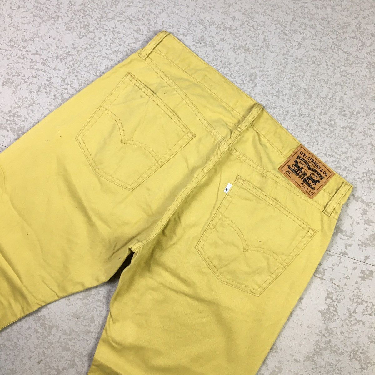 Levi's × Levi's Vintage Clothing × Vintage Rare !! Levis 514 Yellow Retro Style Jeans Size US 36 / EU 52 - 6 Thumbnail