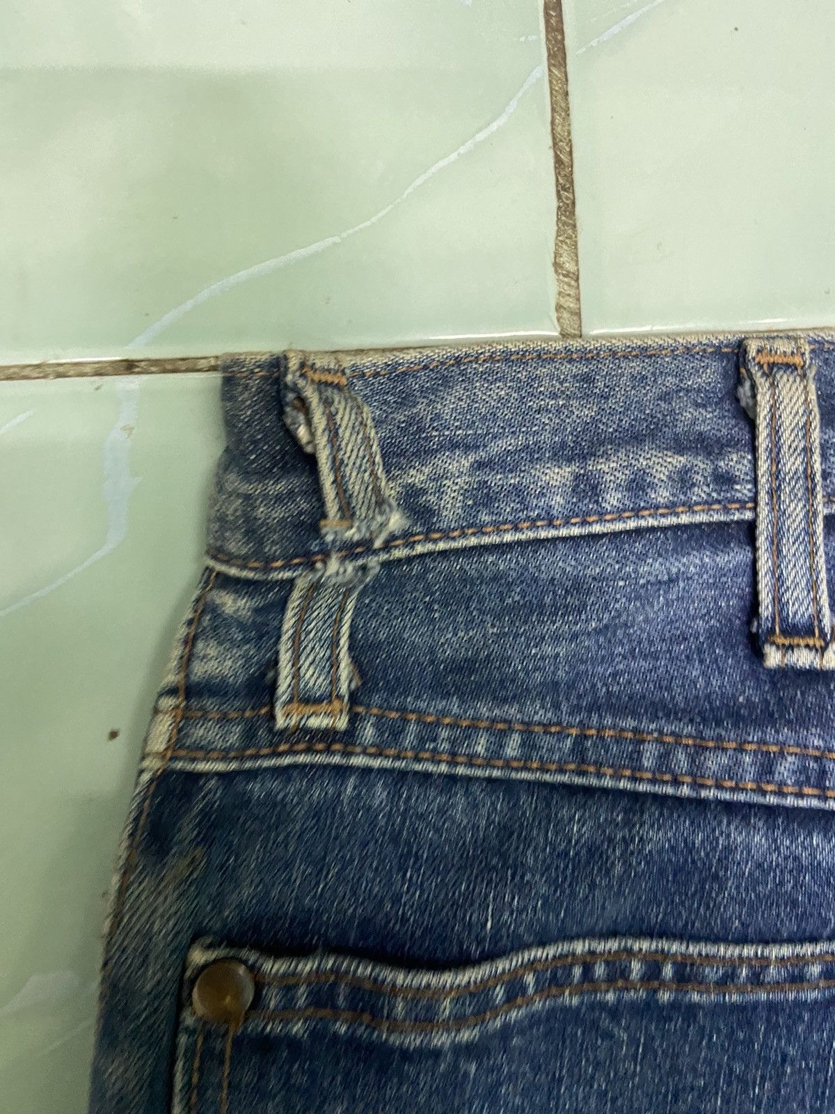 Wrangler Vintage 80s Vintage Wrangler jeans Distressed Size US 30 / EU 46 - 16 Thumbnail