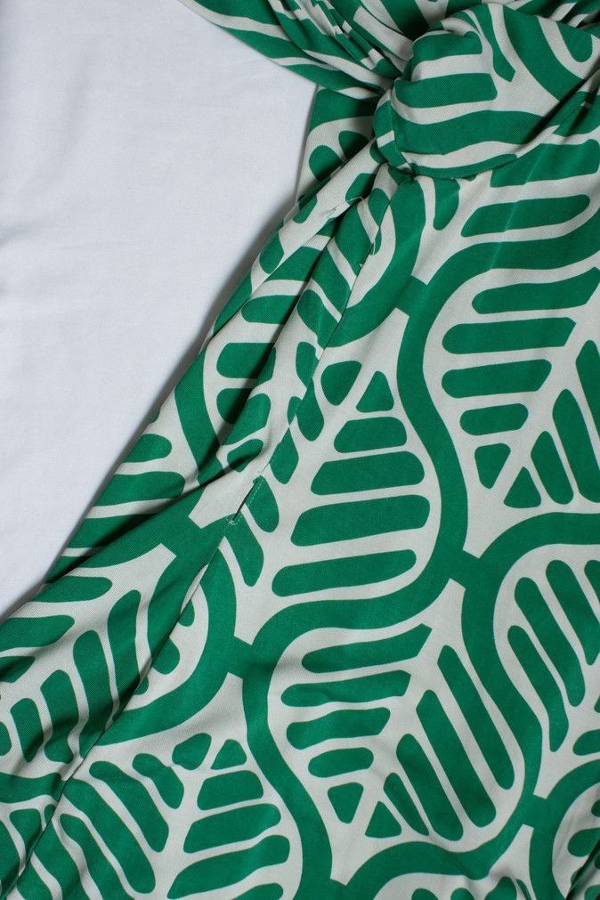 Diane von Furstenberg Diane Von Furstenberg, Wrap dress in green and white Size L / US 10 / IT 46 - 5 Thumbnail