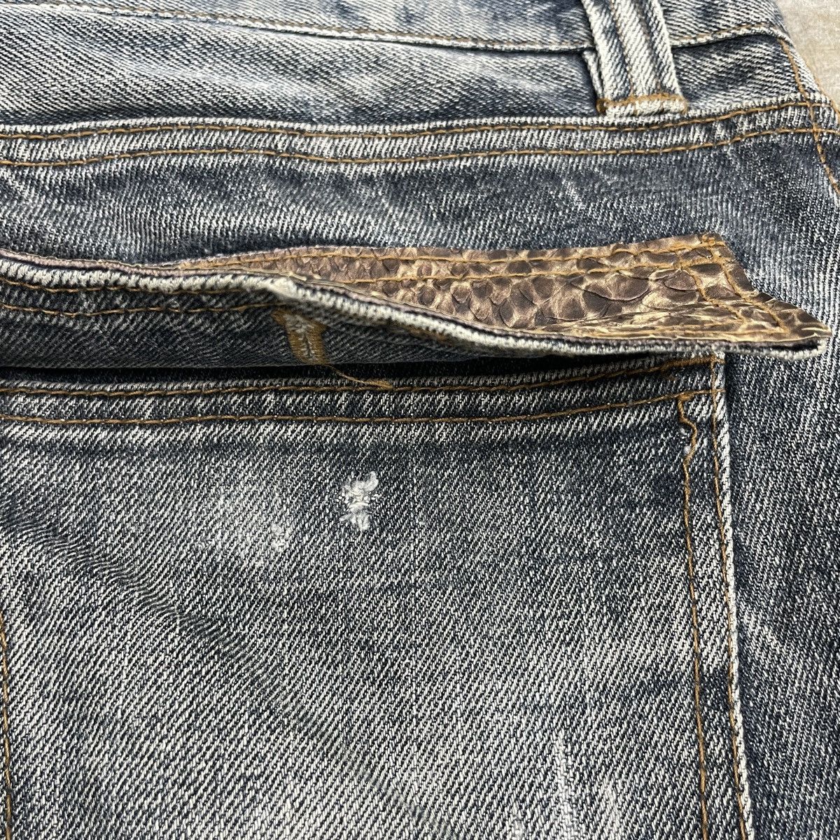 Japanese Brand × Leather × Vintage Vintage Japanese Brand Snake Leather Back Pocket wc348 Size US 34 / EU 50 - 10 Thumbnail