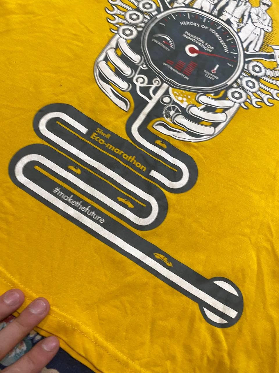 Marlboro Marlboro big print Vintage yellow T-Shirt crazy Y2K size M Size US M / EU 48-50 / 2 - 9 Thumbnail