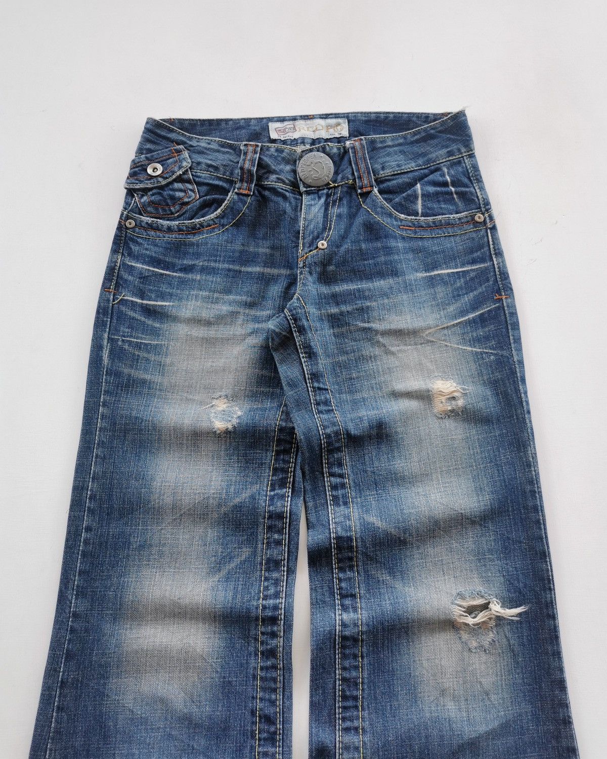 Japanese Brand Wide Flare Red Pepper Chessy Denim Jeans Size US 28 / EU 44 - 3 Thumbnail